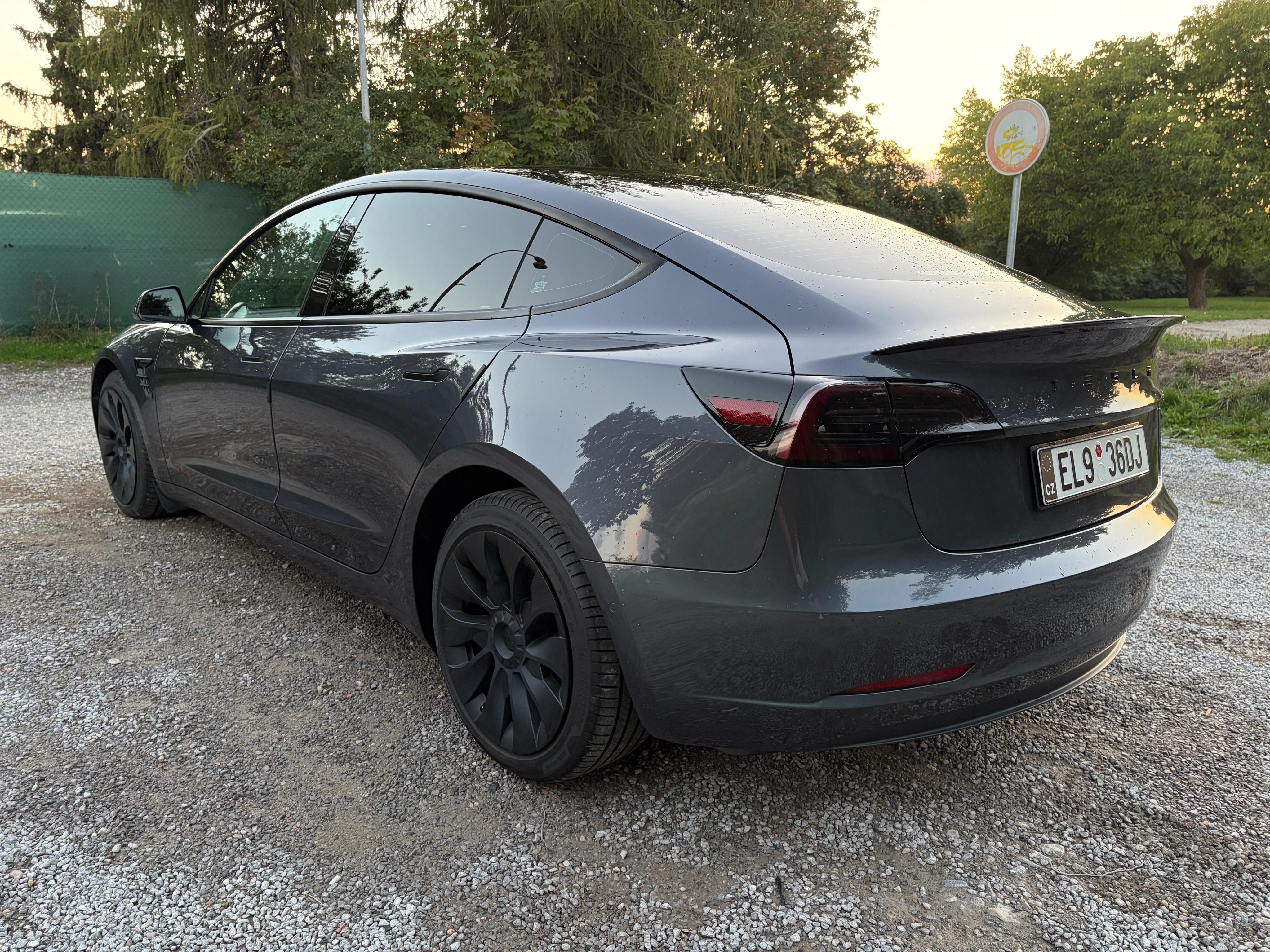 Tesla Model 3, SR+ Refresh, 239kW, LFP 2x ALU - fotka 2