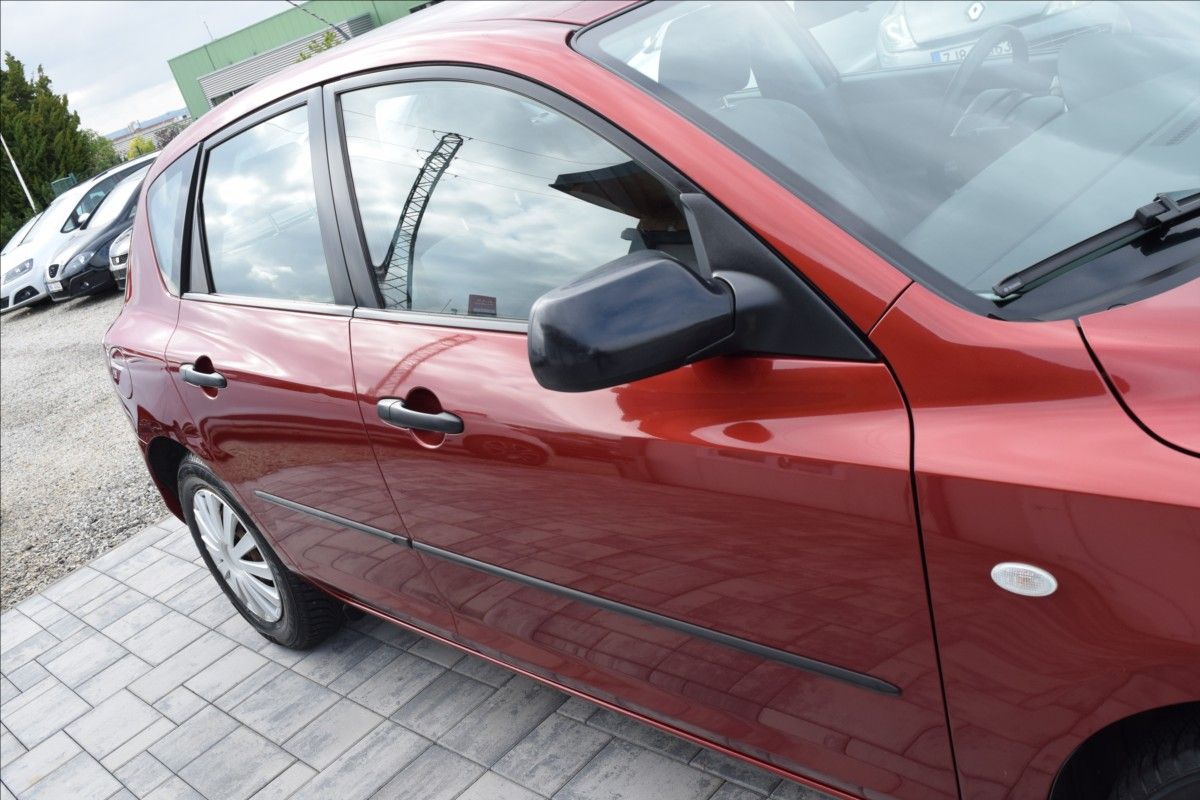 Mazda 3, 1,4 i 62KW NOVÁ STK PO SERVISE - fotka 5
