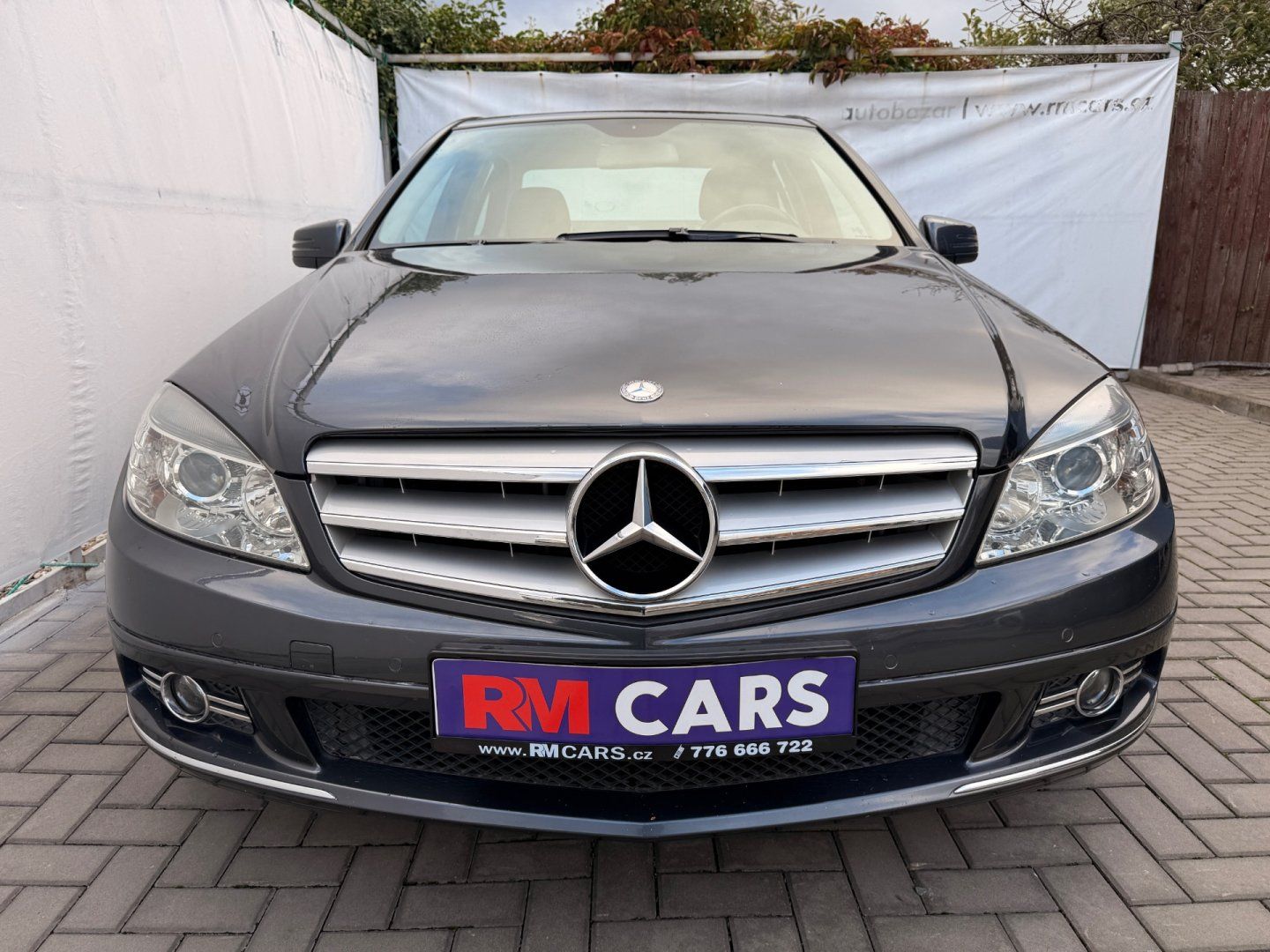 Mercedes-Benz Třídy C, 200 CDI 100kW *AVANTGARDE* - fotka 2