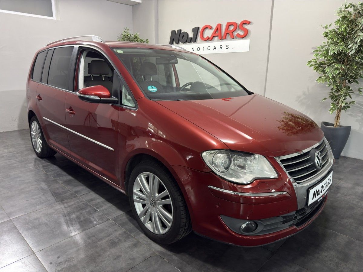 Volkswagen Touran, 2,0   TDI DSG 103KW HIGHLINE - fotka 2
