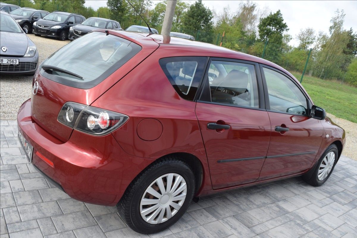 Mazda 3, 1,4 i 62KW NOVÁ STK PO SERVISE - fotka 6