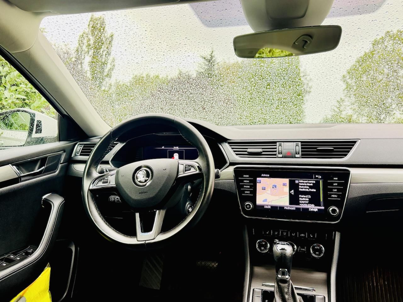Škoda Superb, 2.0TDi 140kW STYLE 4x4 DSG ČR - fotka 6