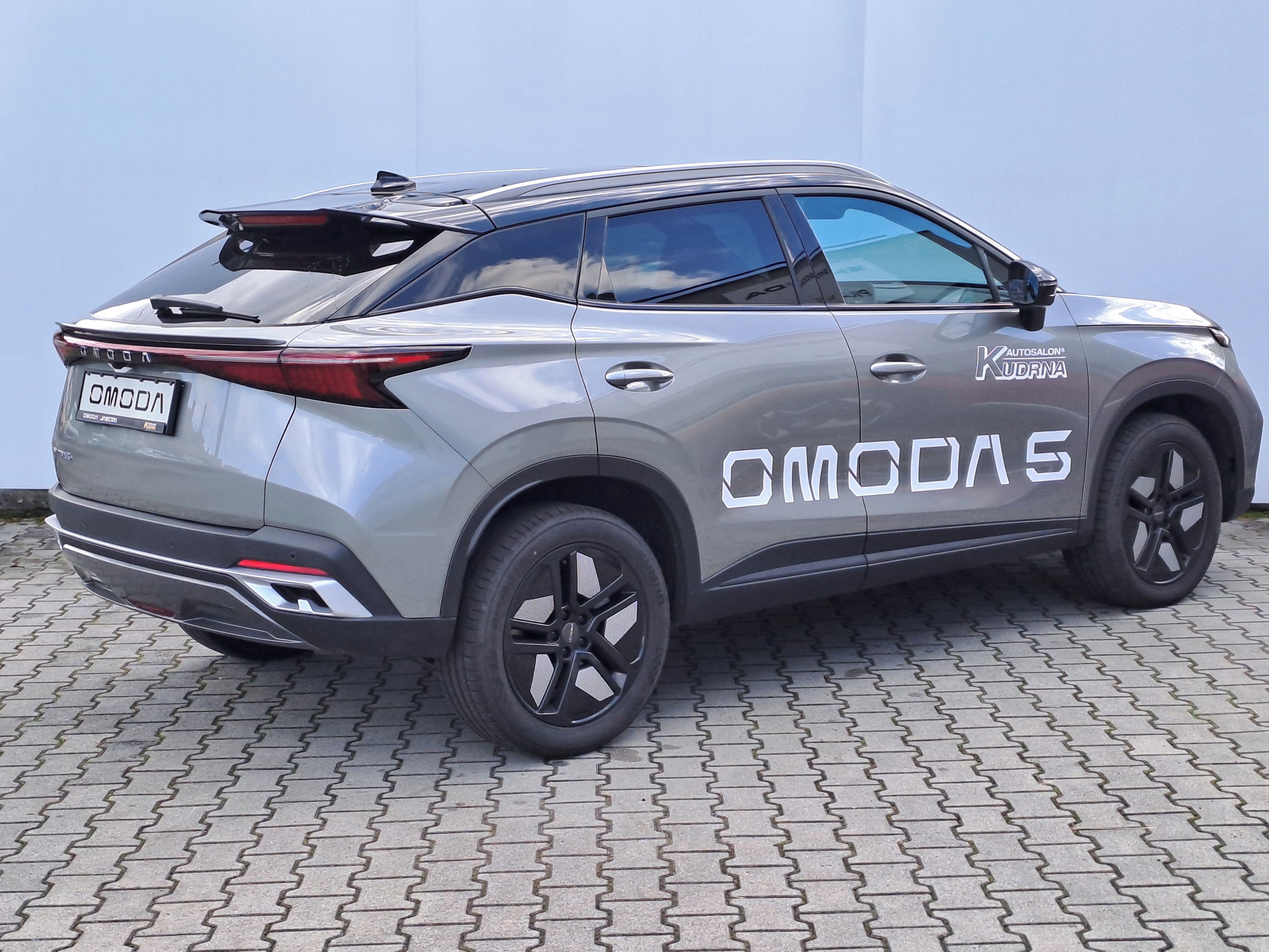 Omoda 5, 1,6 T-GDi PREMIUM - fotka 4