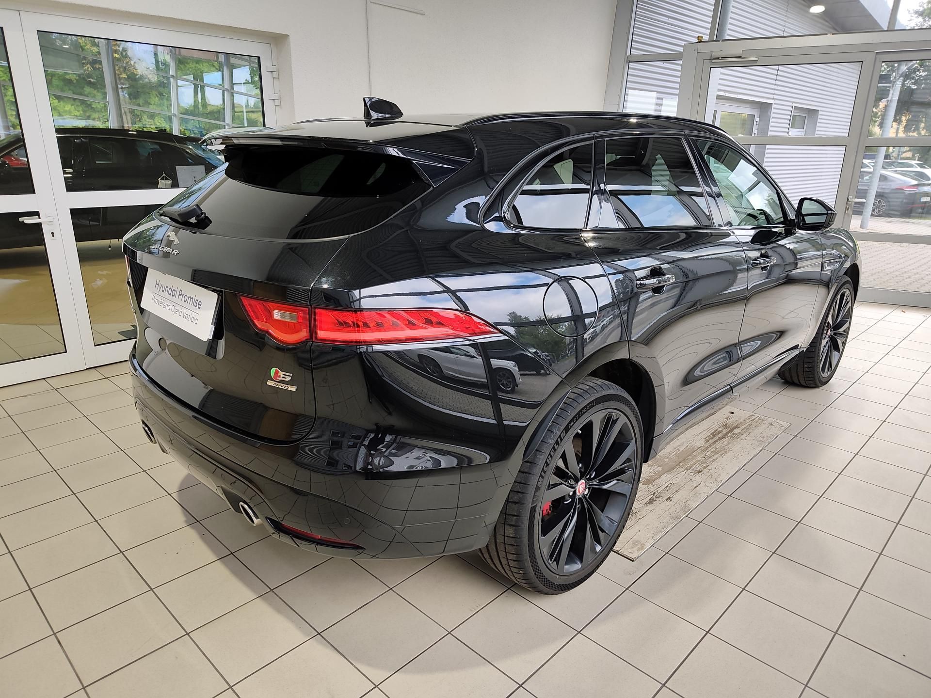 Jaguar F-Pace, 3.0d 221kW S 4x4 AT - fotka 4