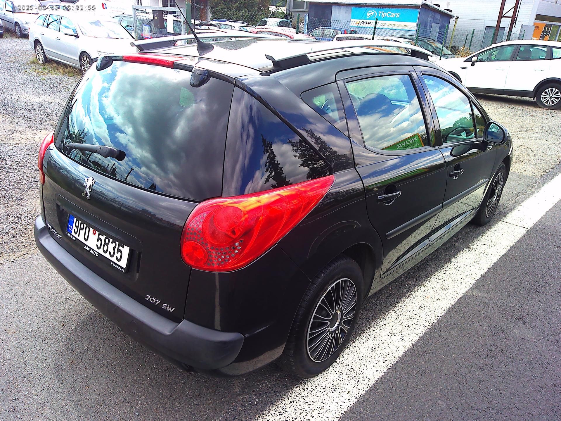 Peugeot 207, 1.4i, 70 kW, klimatizace - fotka 5