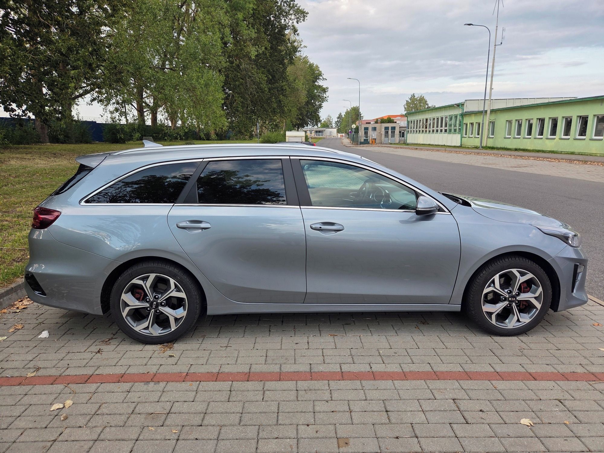 Kia Cee´d SW - fotka 4