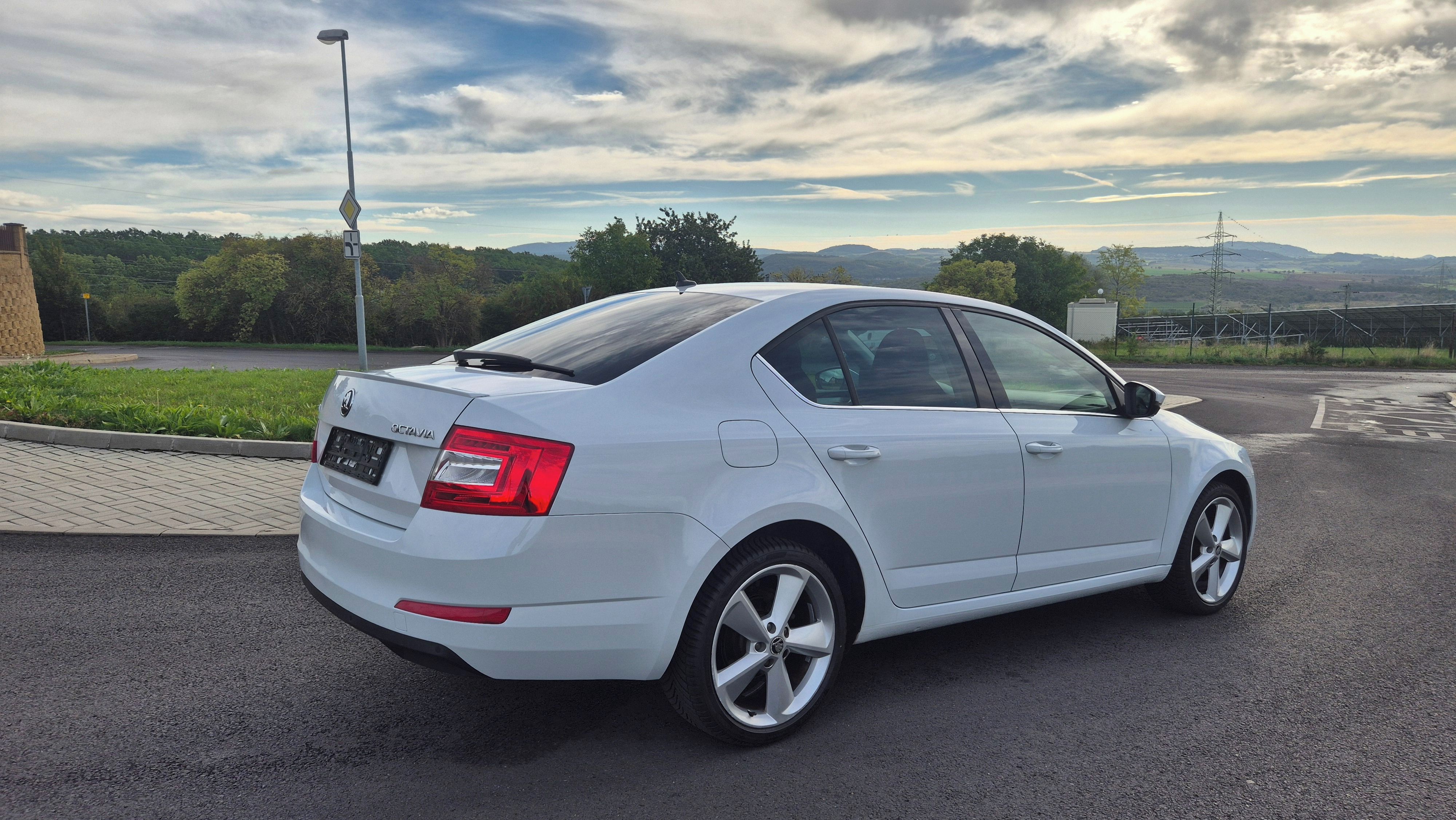 Škoda Octavia, 1,2tsi DSG SPORT, s historií - fotka 5