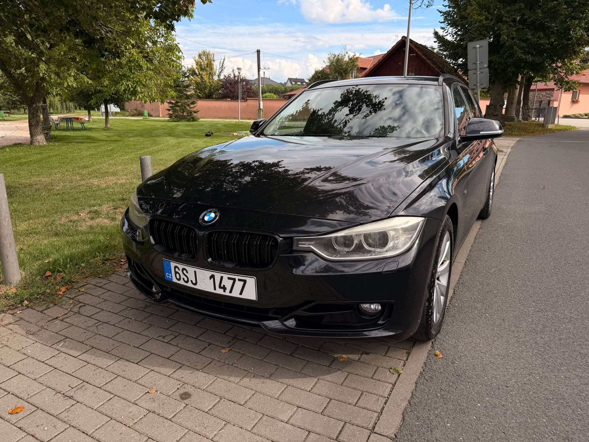BMW Řada 3, Touring 3.0d 190 kW – sport - fotka 2