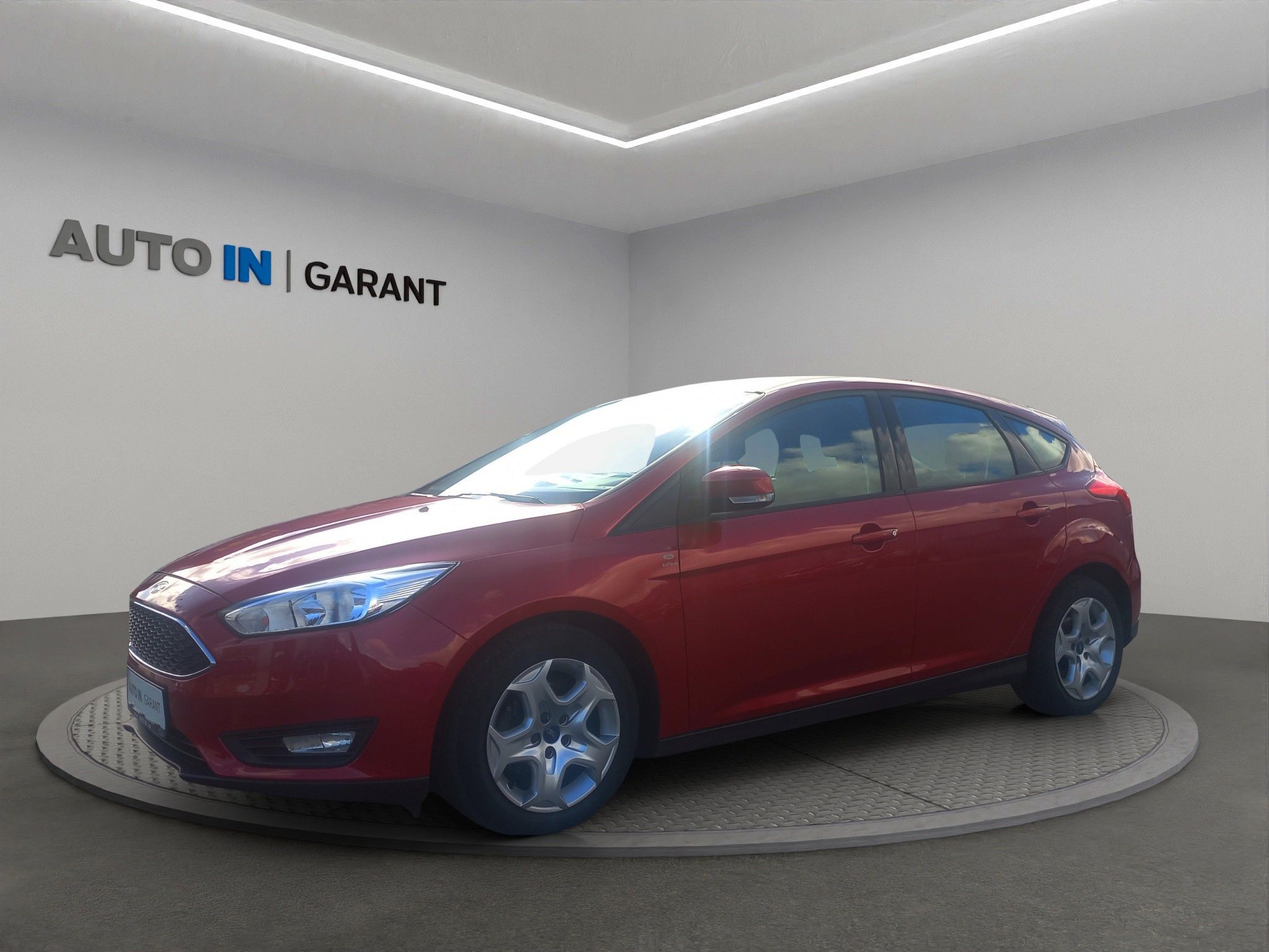 Ford Focus, 1.0 74 kW, 1MAJ,ČR,SERVIS