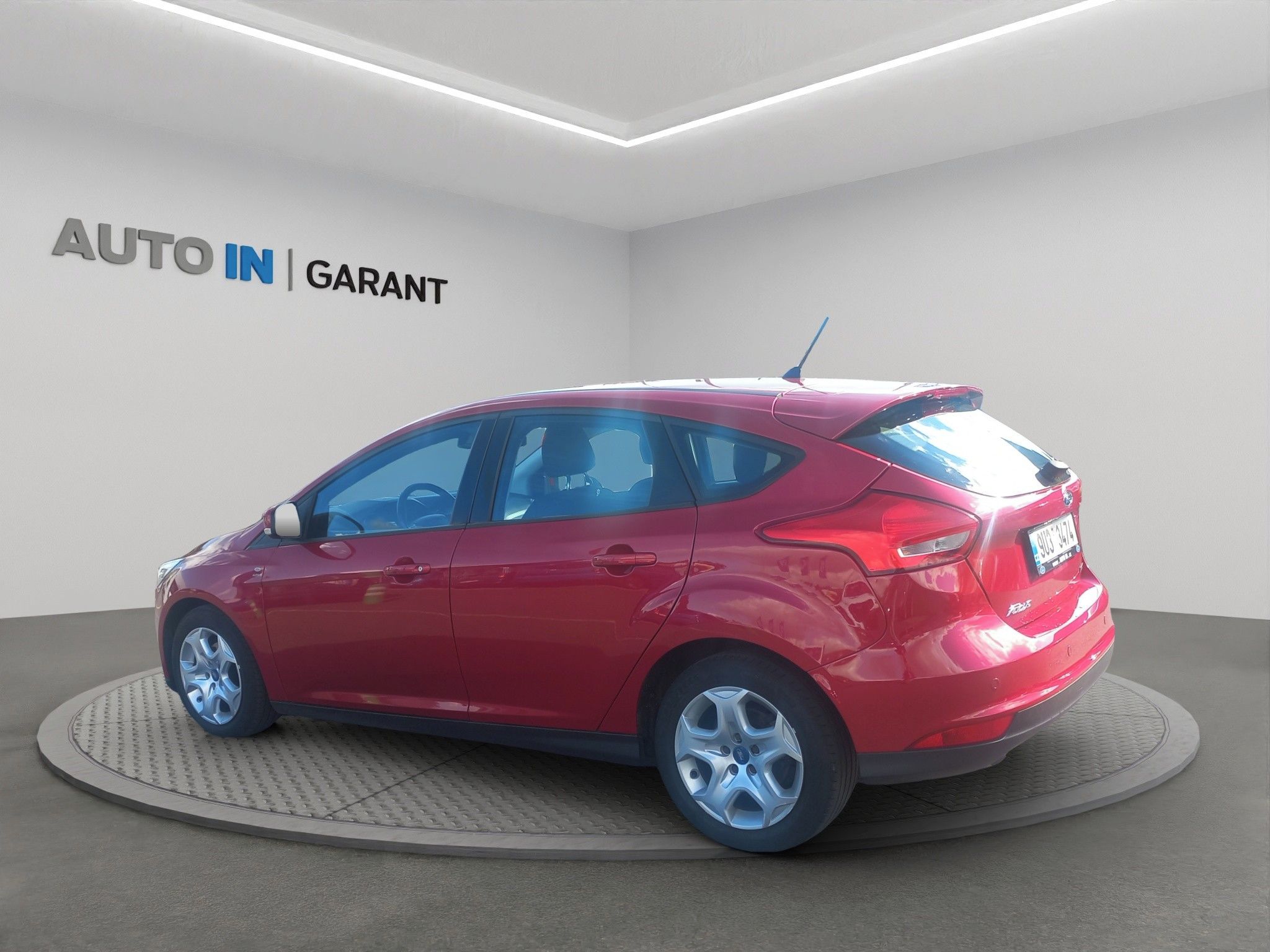 Ford Focus, 1.0 74 kW, 1MAJ,ČR,SERVIS - fotka 4