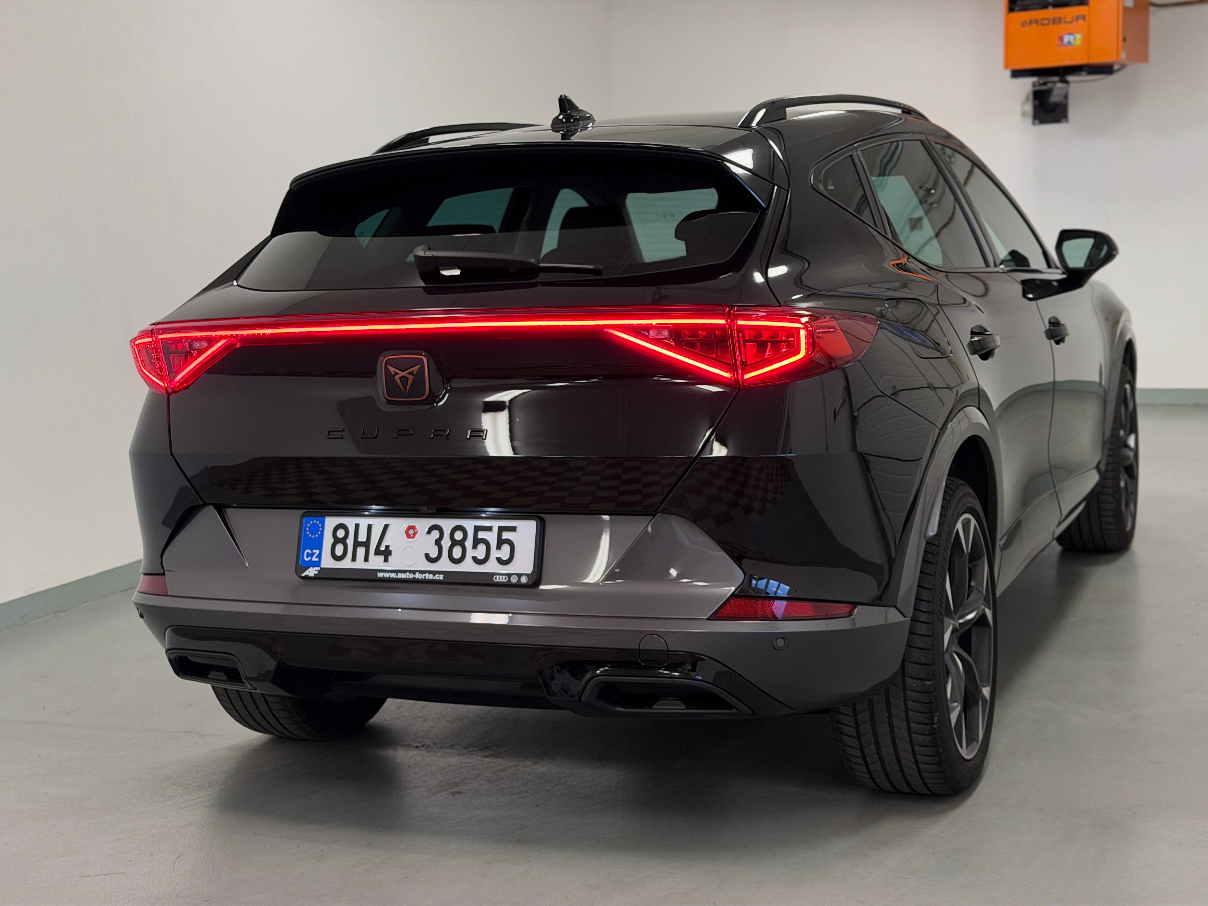 Cupra Formentor, 1,5TSI 110KW DSG 1Maj TAŽNÉ - fotka 5
