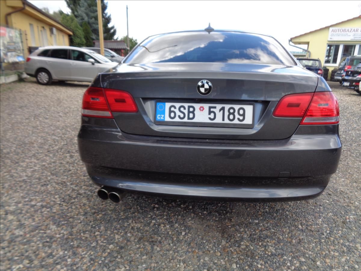 BMW Řada 3, 2,5 - fotka 6