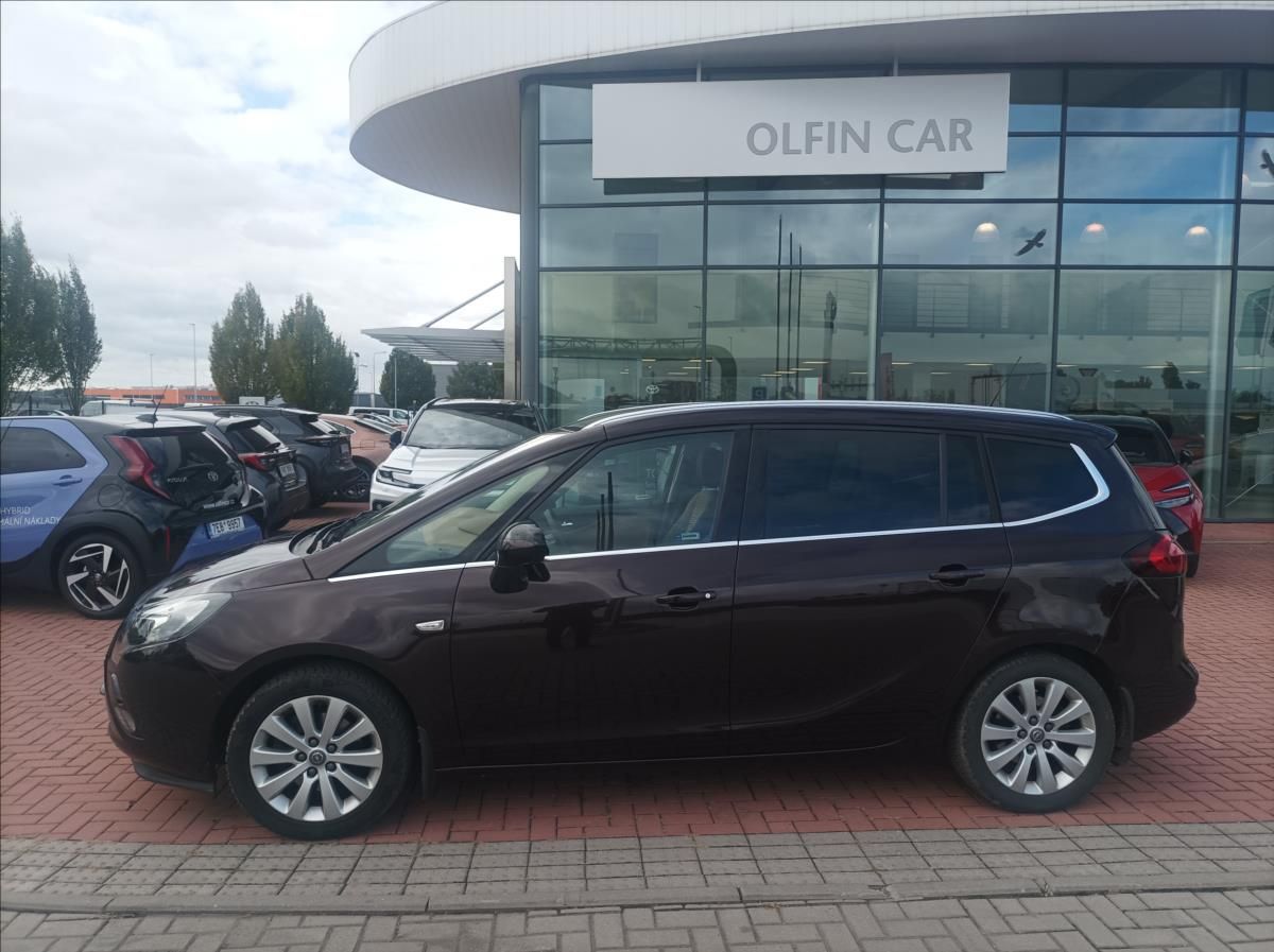 Opel Zafira, 1,4 Turbo Cosmo - fotka 2
