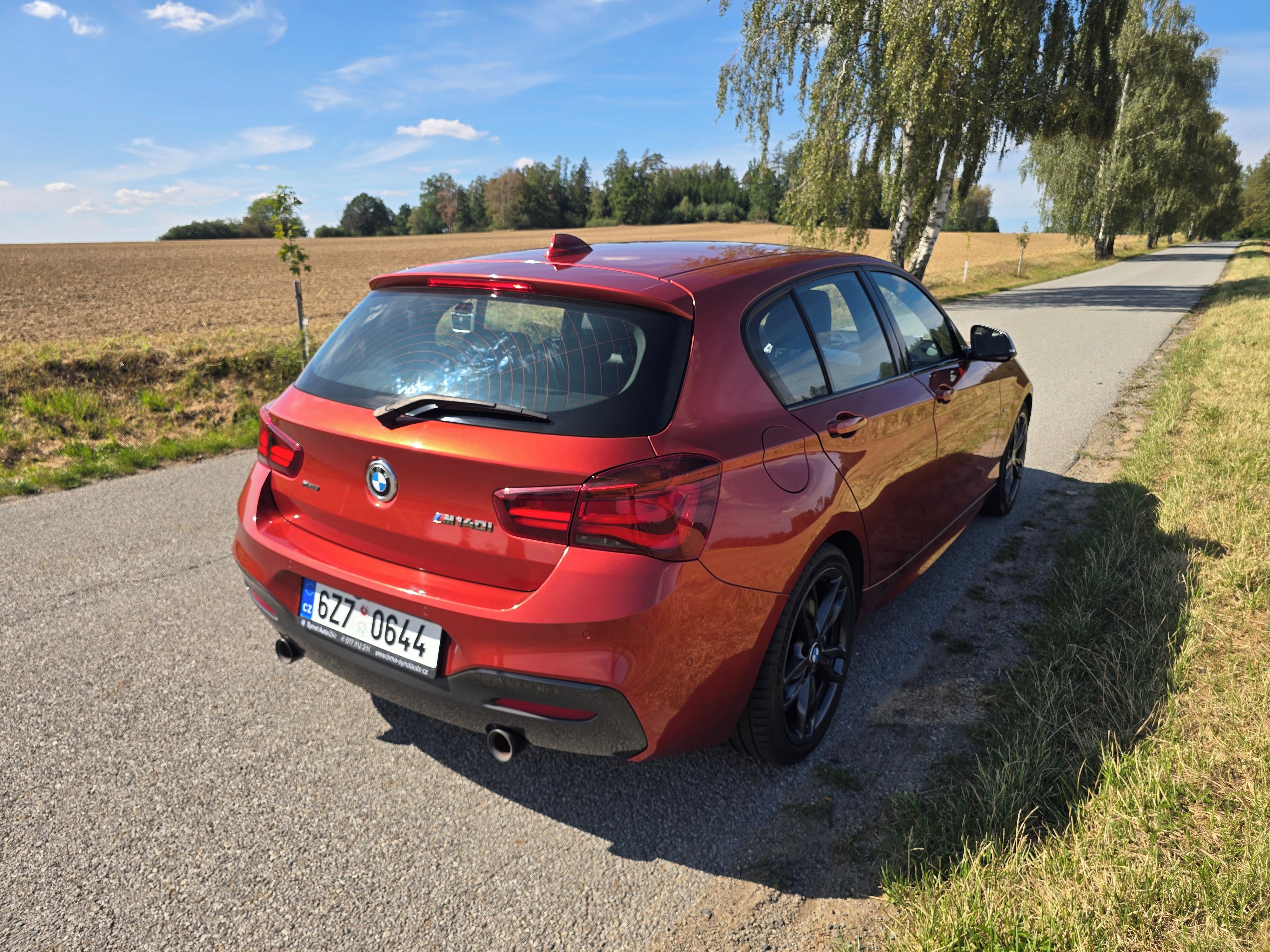 BMW Řada 1, BMW M140i Xdrive - fotka 6