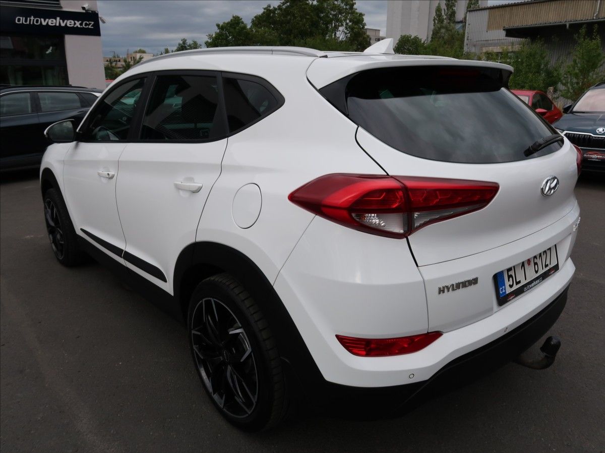 Hyundai Tucson, 1,7 CRDi,85kW,1majČR,navi,tažn - fotka 4
