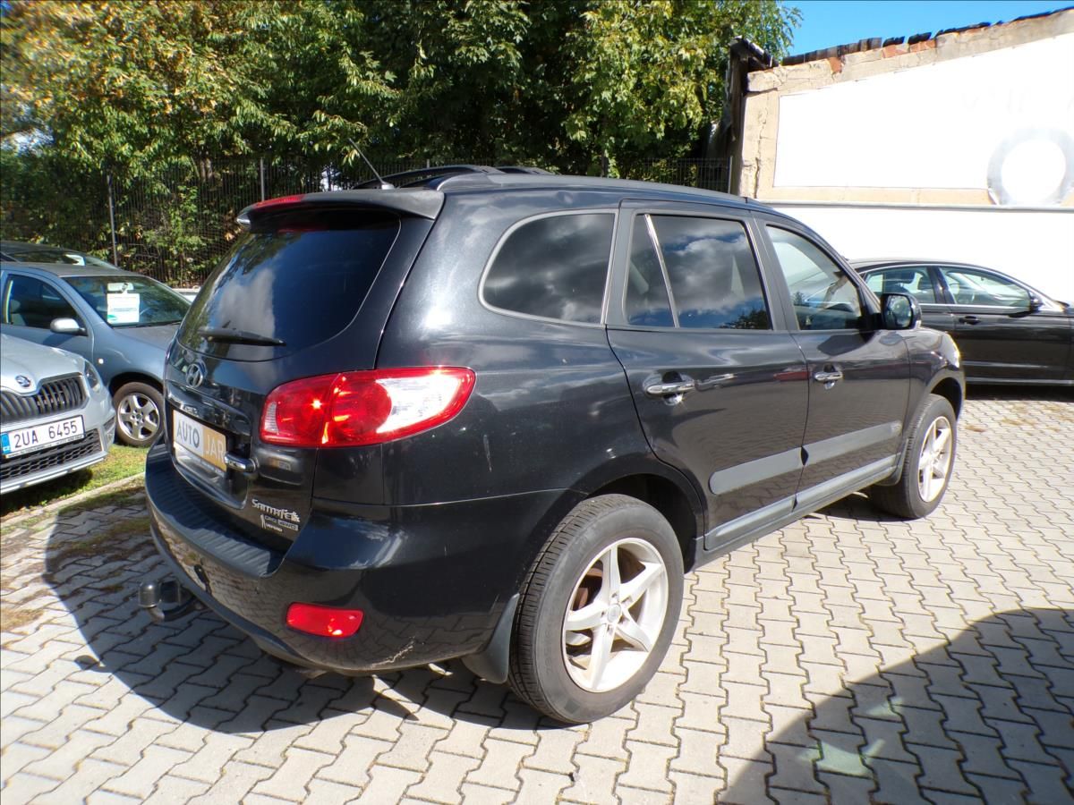 Hyundai Santa Fe, 2,2 CRDI  7.MÍST,TAŽNÉ ZAŘÍZEN - fotka 5