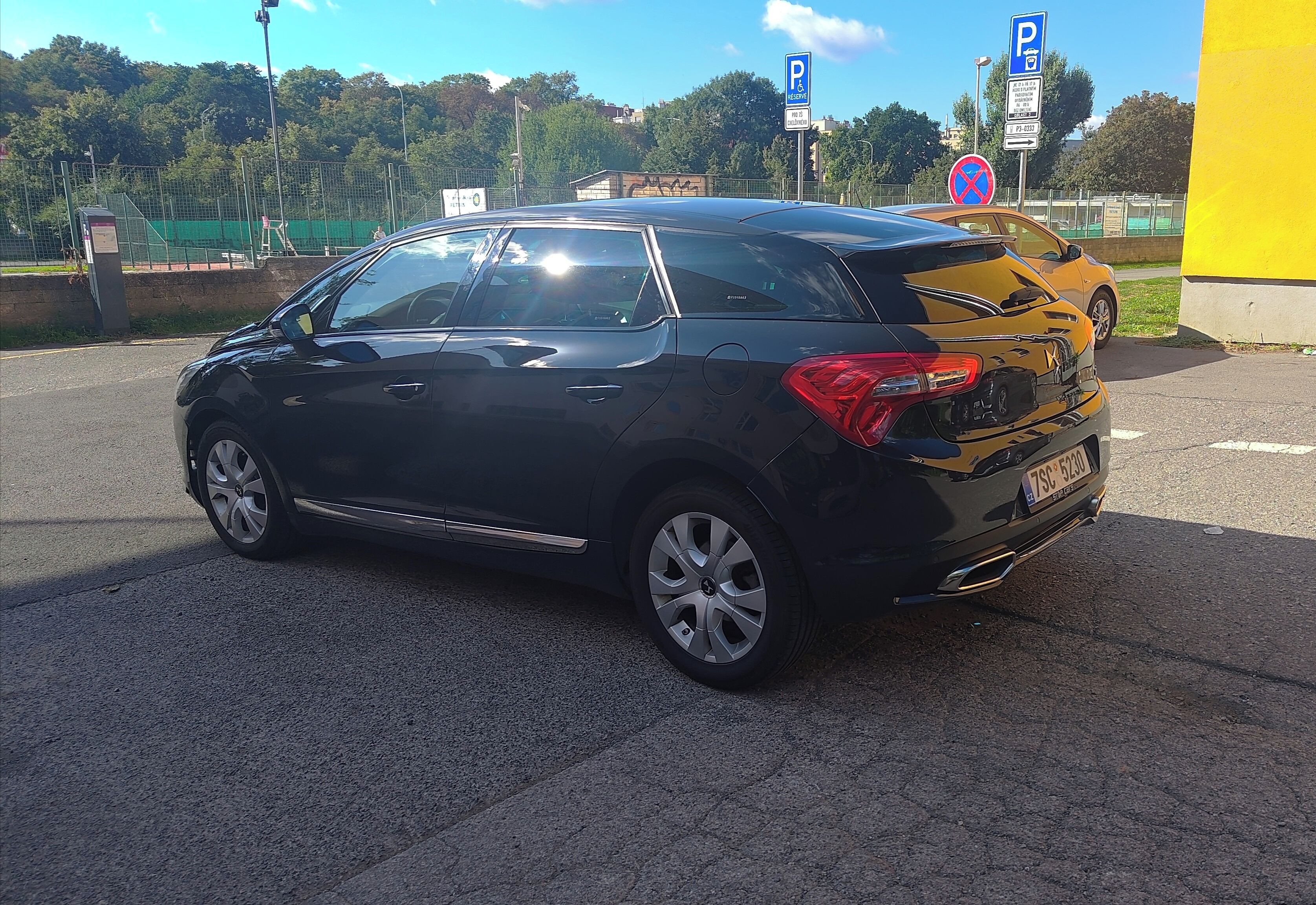 DS 5, 1,6 HDI po servisu - fotka 6