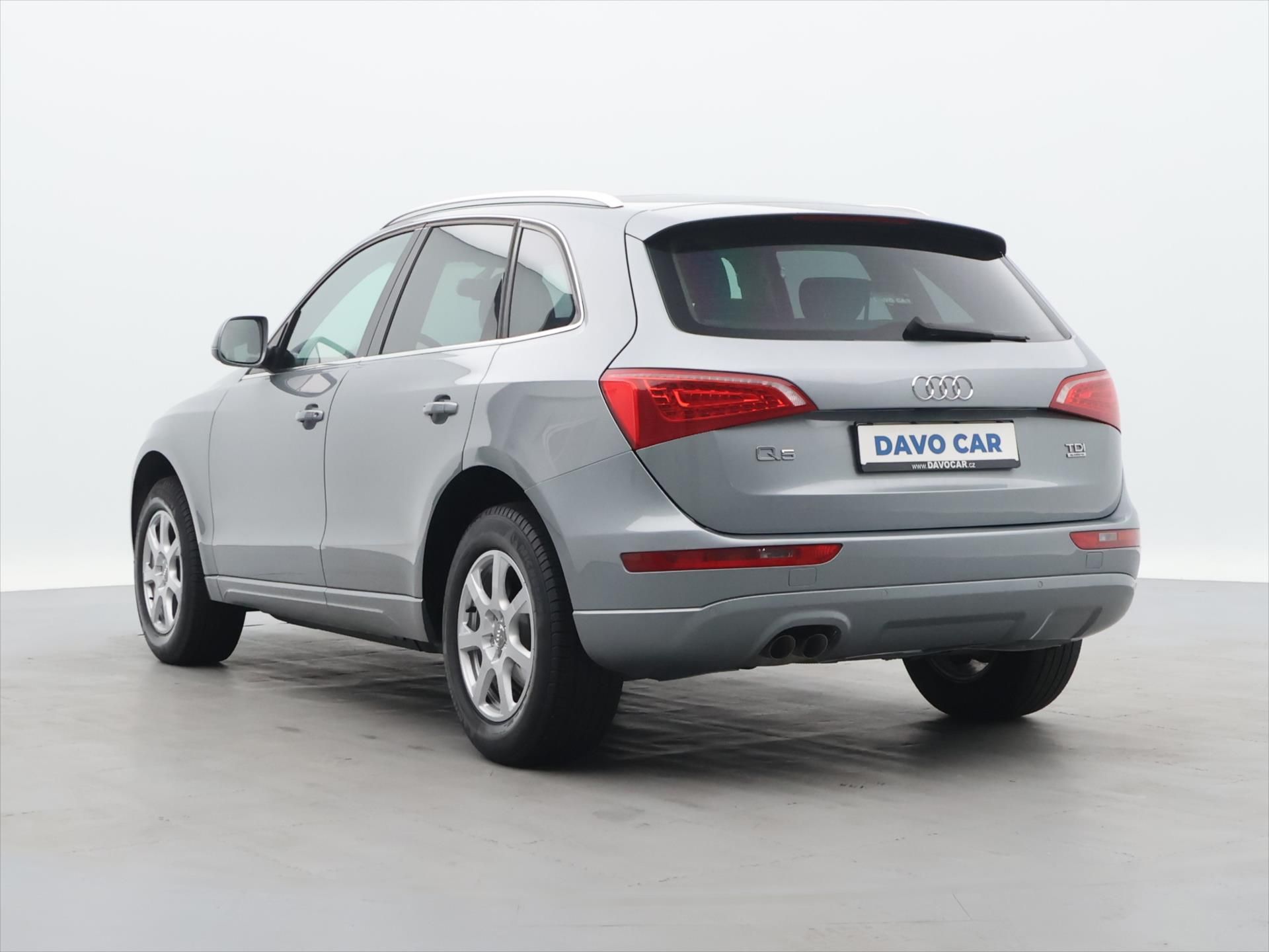 Audi Q5, 2,0 TDI 125kW Quattro S-Tronic - fotka 5