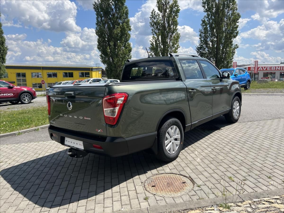 KGM Musso Grand, 2.2 E-XDI STYLE 4WD 6MT - fotka 5