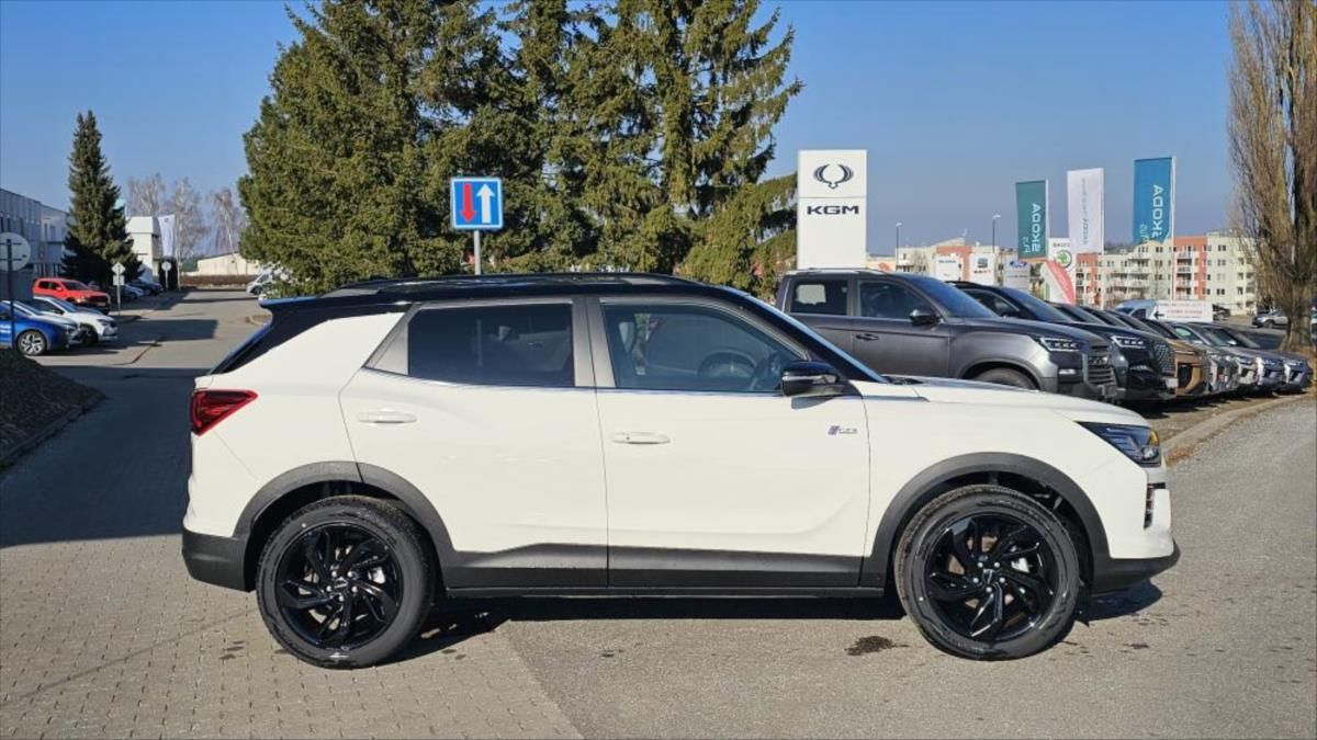 KGM Korando, 1.5 KORANDO  Turbo GDI ELEGANT - fotka 3