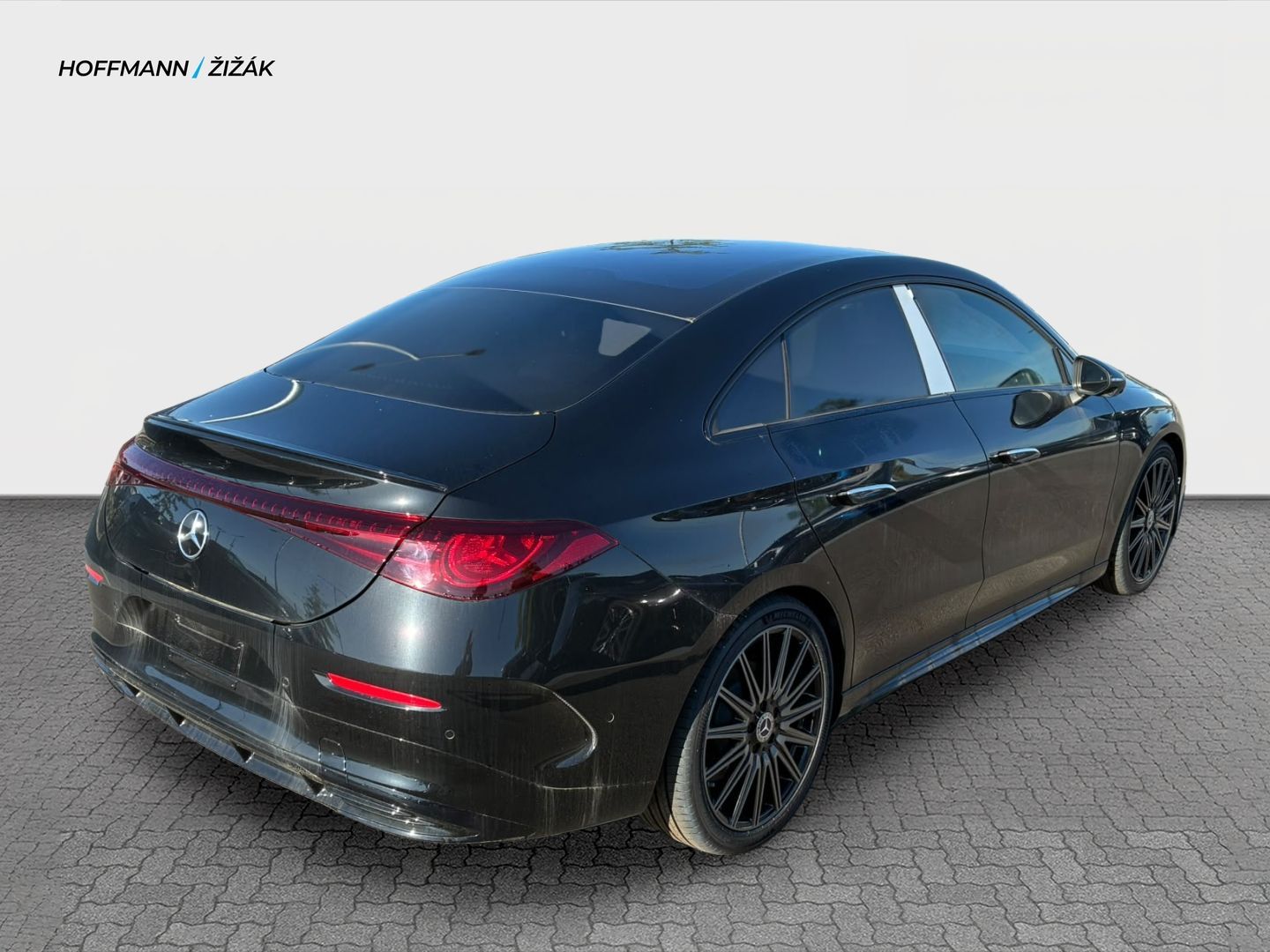 Mercedes-Benz, 220 4MATIC - fotka 4