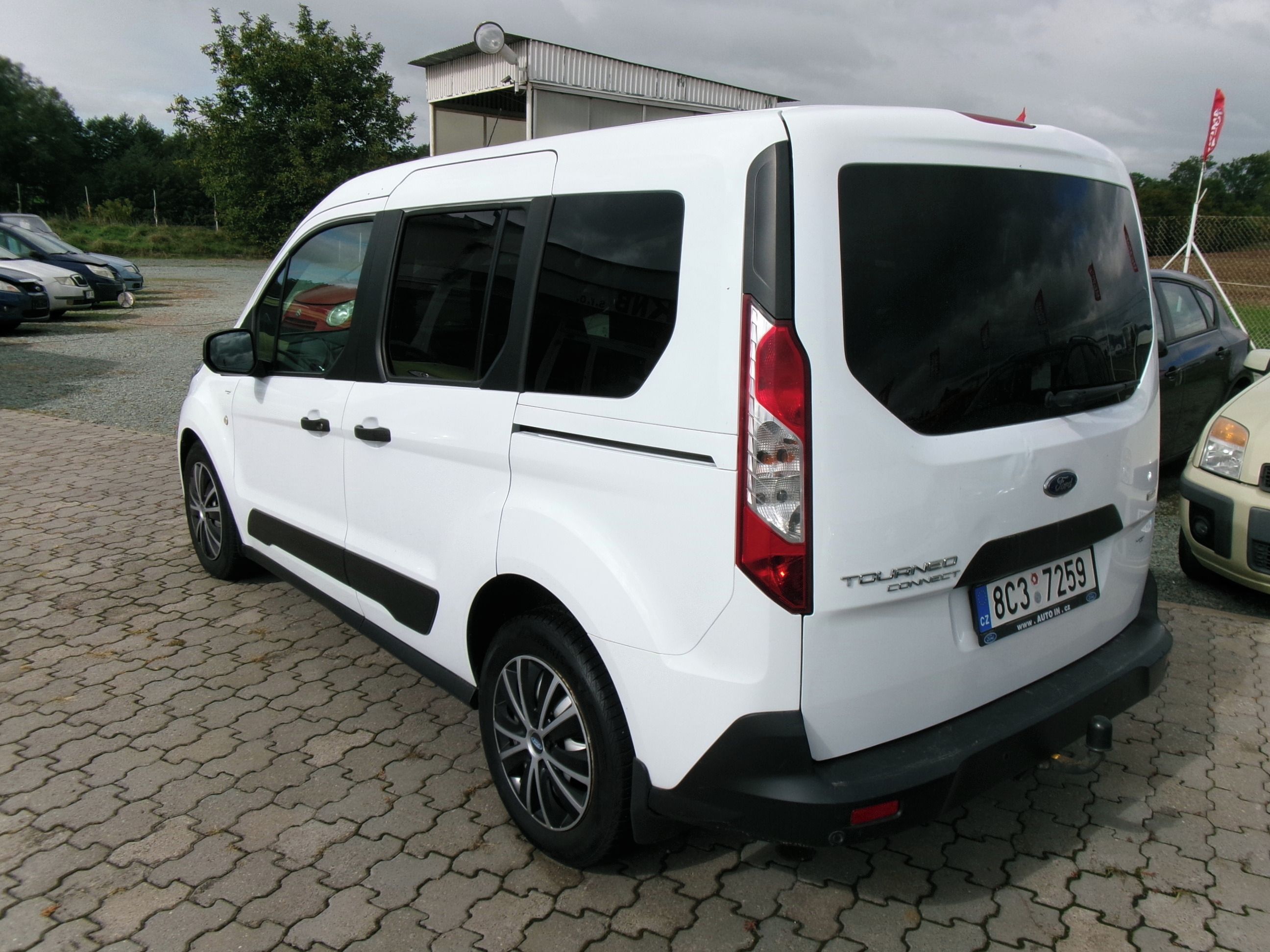 Ford Tourneo Connect, 1.5TDCi,88kw,CZ - fotka 5