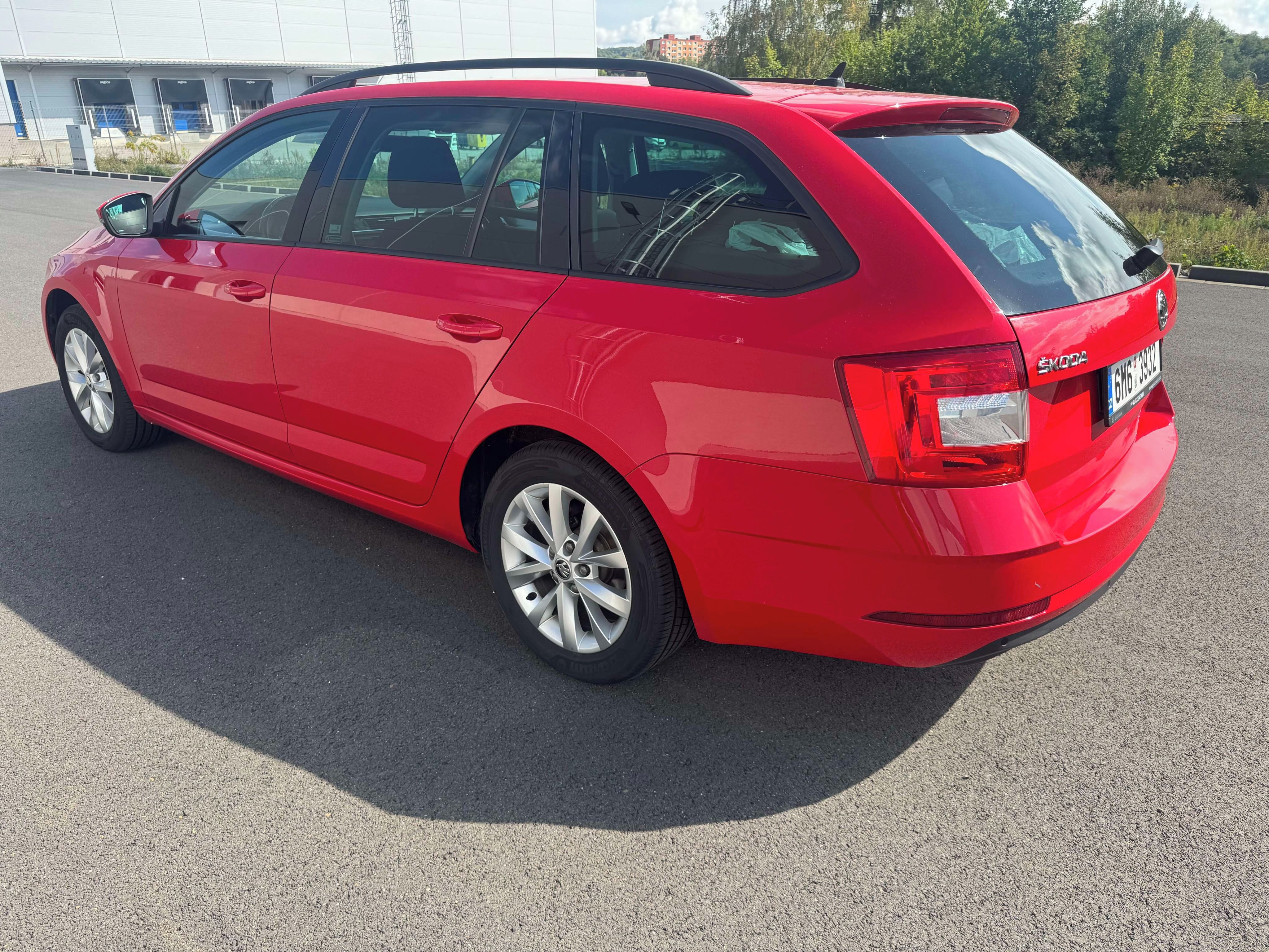 Škoda Octavia, 1.6TDI, Ambition,CZ 1. majitel - fotka 3