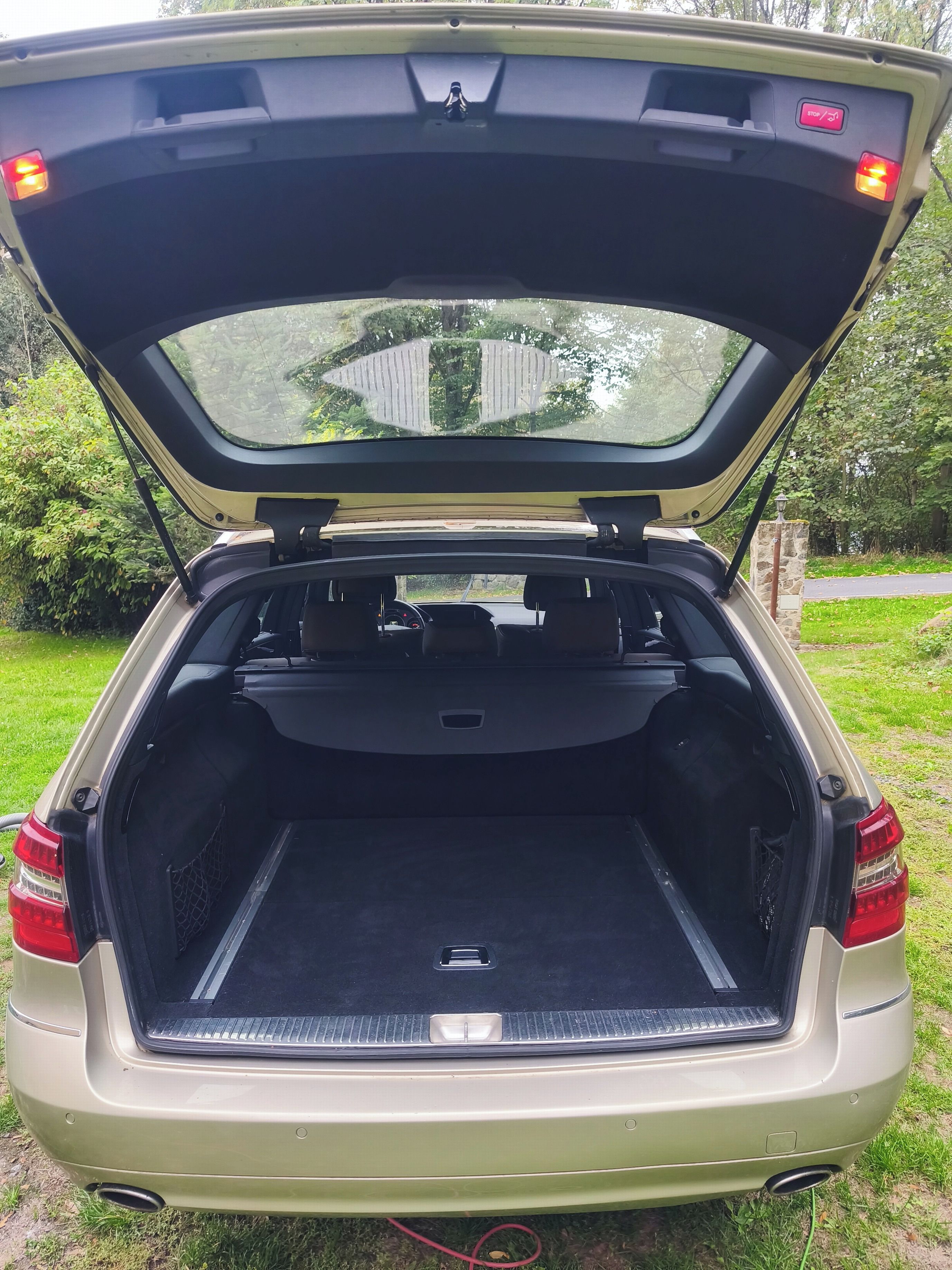 Mercedes-Benz Třídy E, E350 CDI 4Matic 195kW (265 PS) - fotka 5