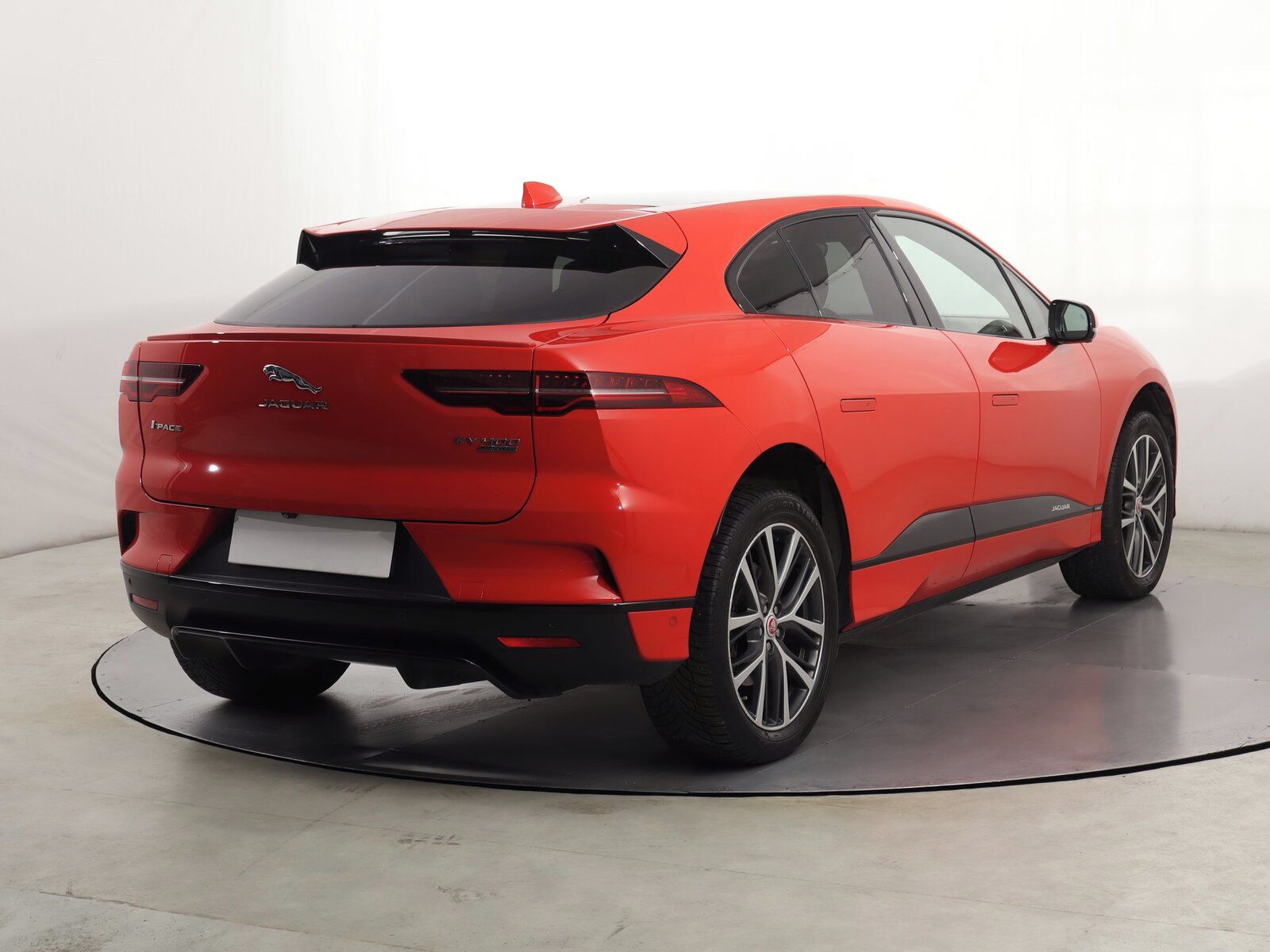 Jaguar I-Pace, EV400, SoH 82%, 4X4, Automat - fotka 5