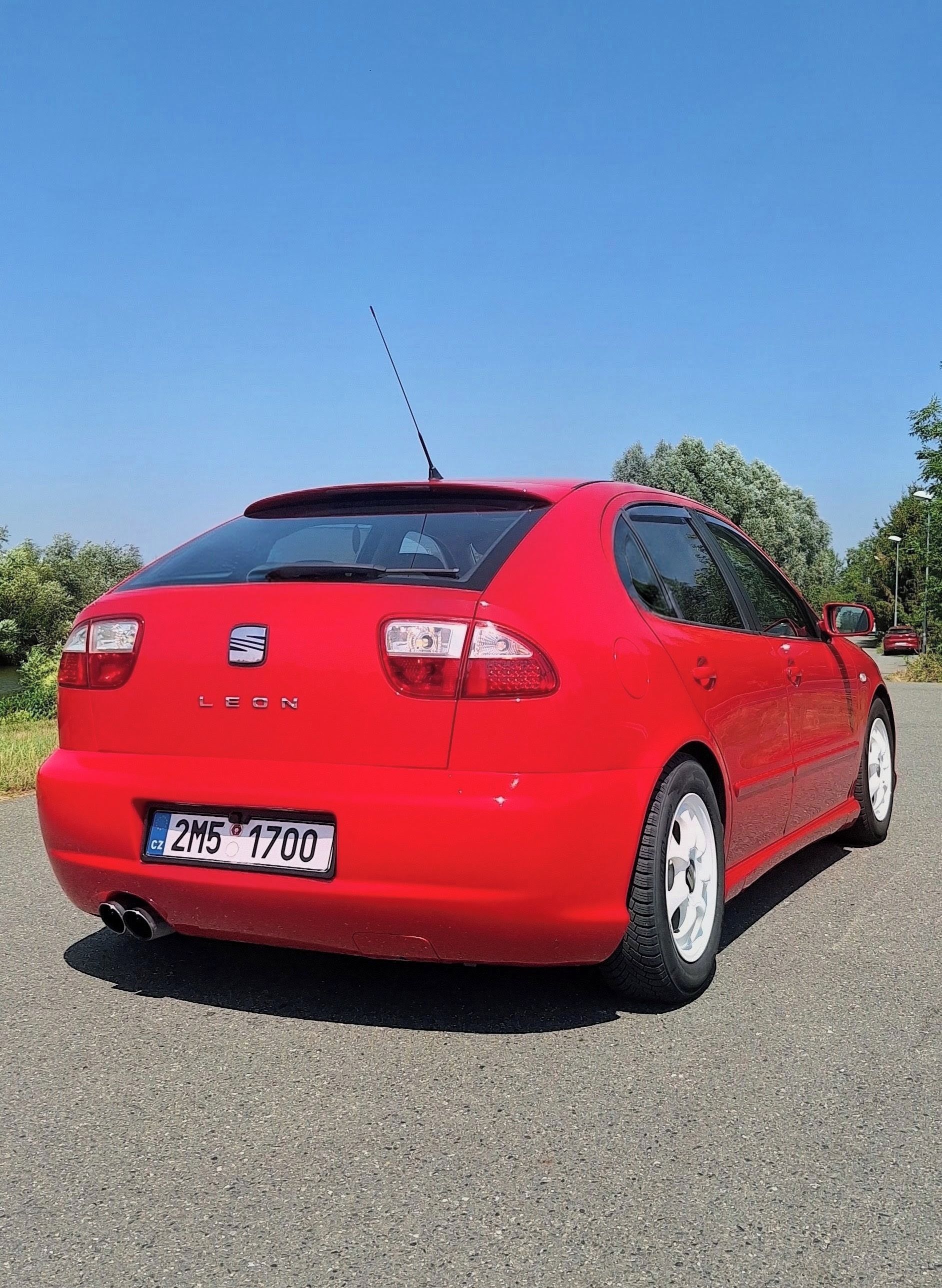 Seat Leon, 1,6-16v - fotka 2