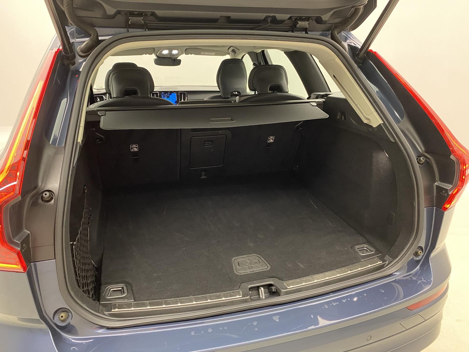 Volvo XC60, B5 AWD CORE AUT CZ - fotka 6