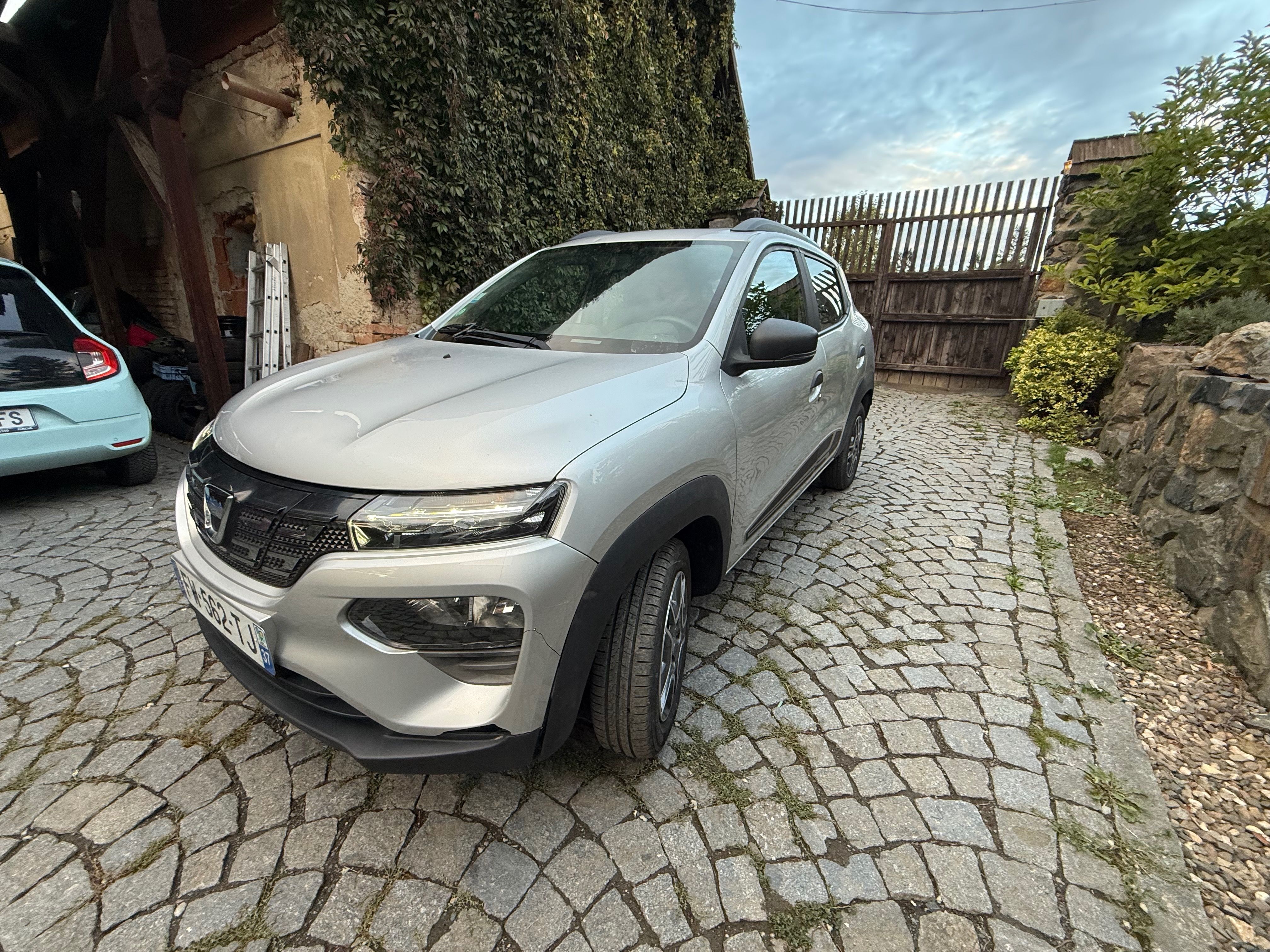 Dacia Spring - fotka 4