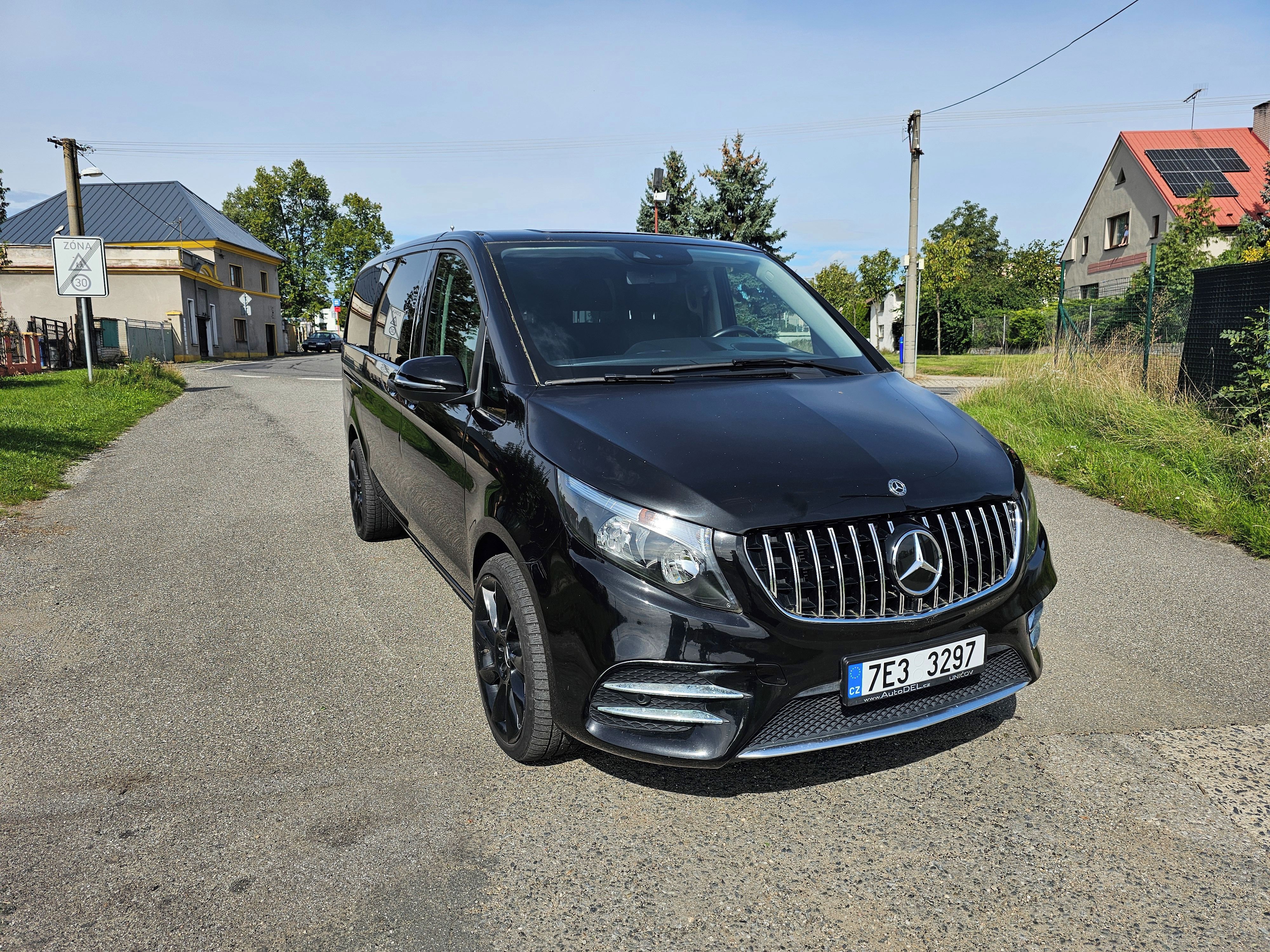 Mercedes-Benz Vito, 2.0 155kW benzín, Long, Metris - fotka 3