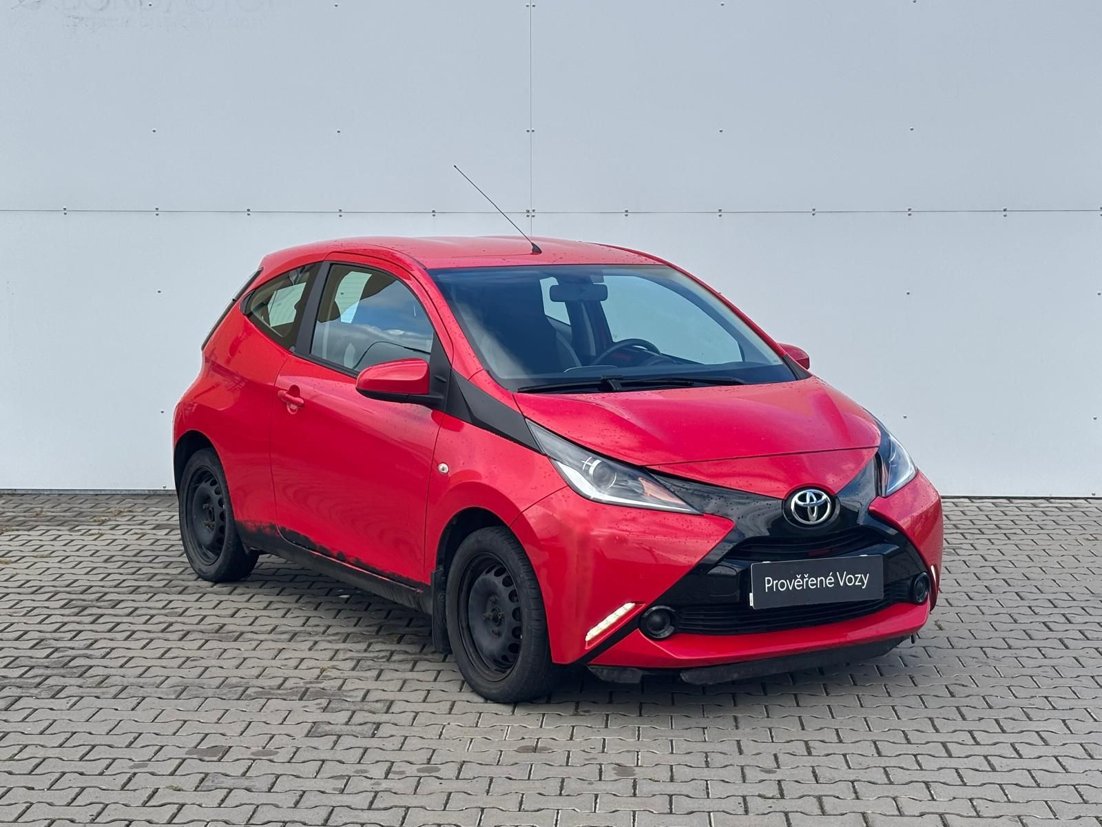 Toyota Aygo, 1.0 VVT-i x-play AT - fotka 6