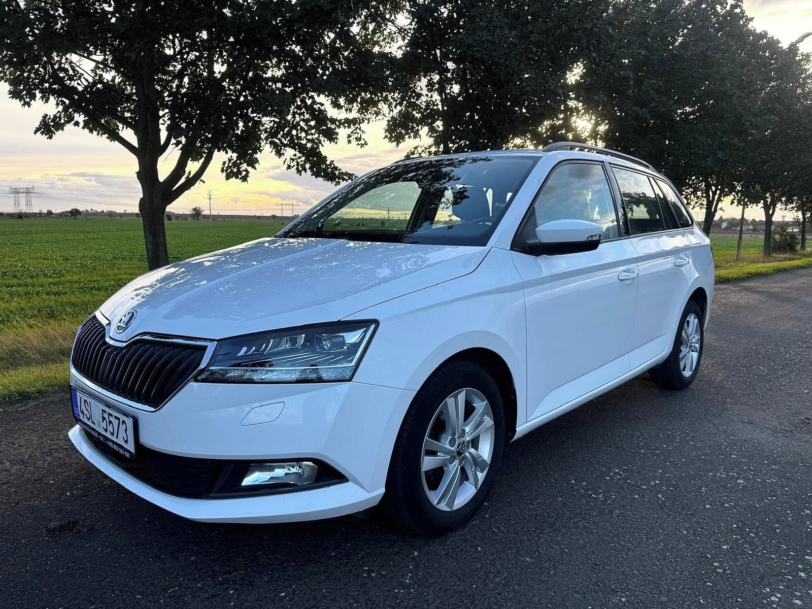 Škoda Fabia, 1,0 TSI  70 kW STYLE - fotka 4