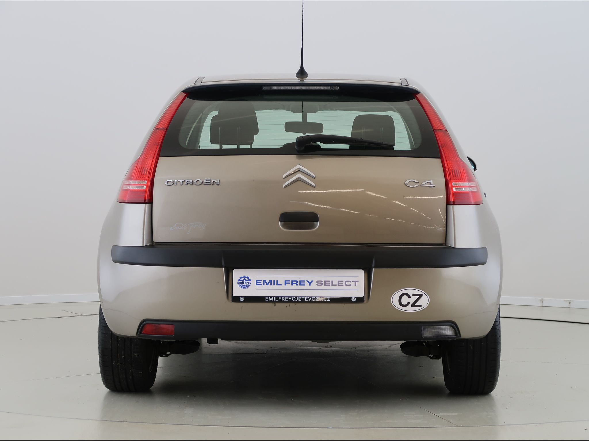Citroën C4, 1.4i,65KW,Klimatizace,CZ - fotka 6