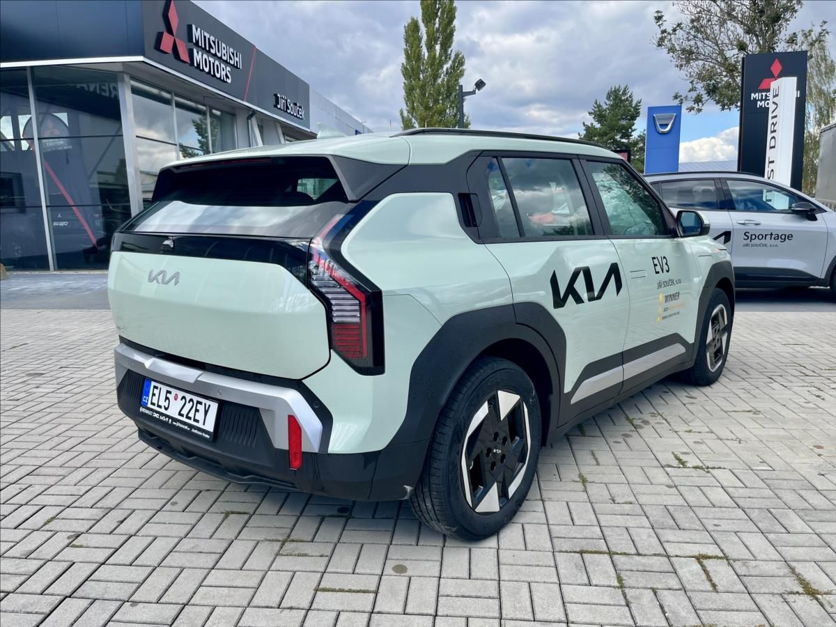 Kia EV3, AIR 150 KW + 81,4 KWH - fotka 5