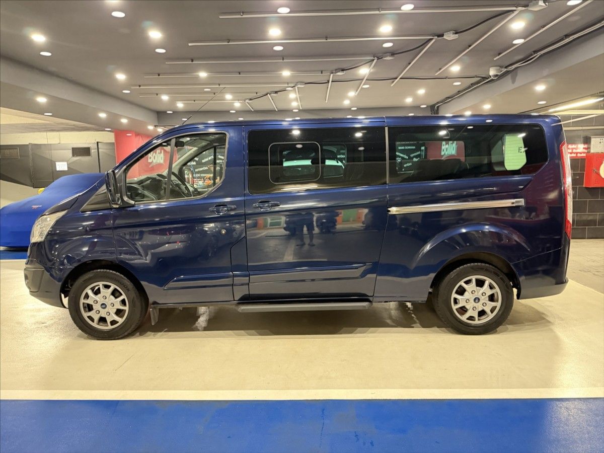 Ford Tourneo Custom, 2,2 TDCi  Titanium - fotka 2