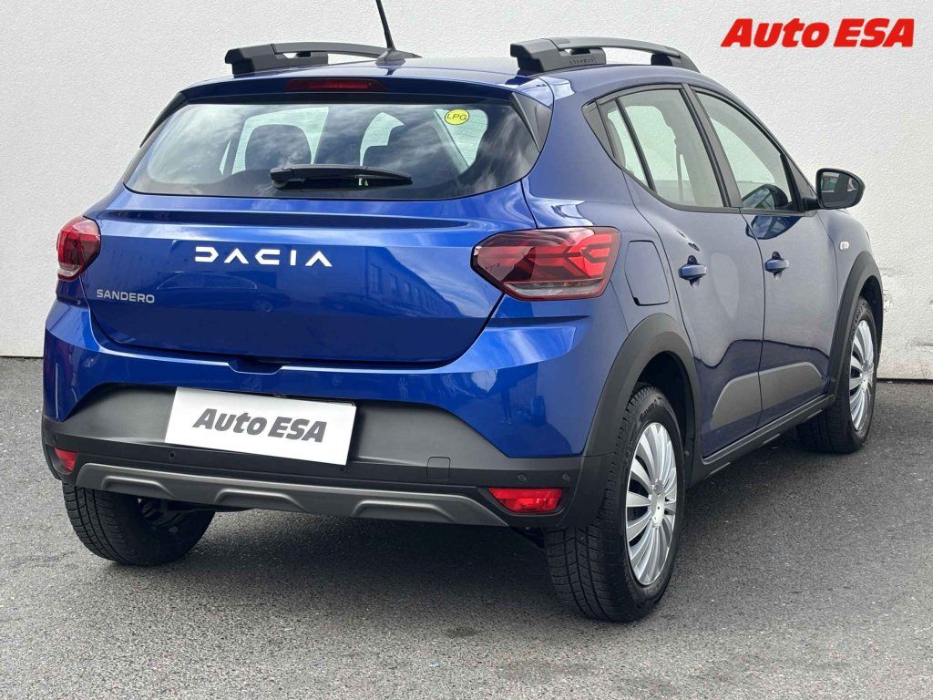 Dacia Sandero, 1.0TCe,1.maj,ČR,AC,tempo - fotka 4
