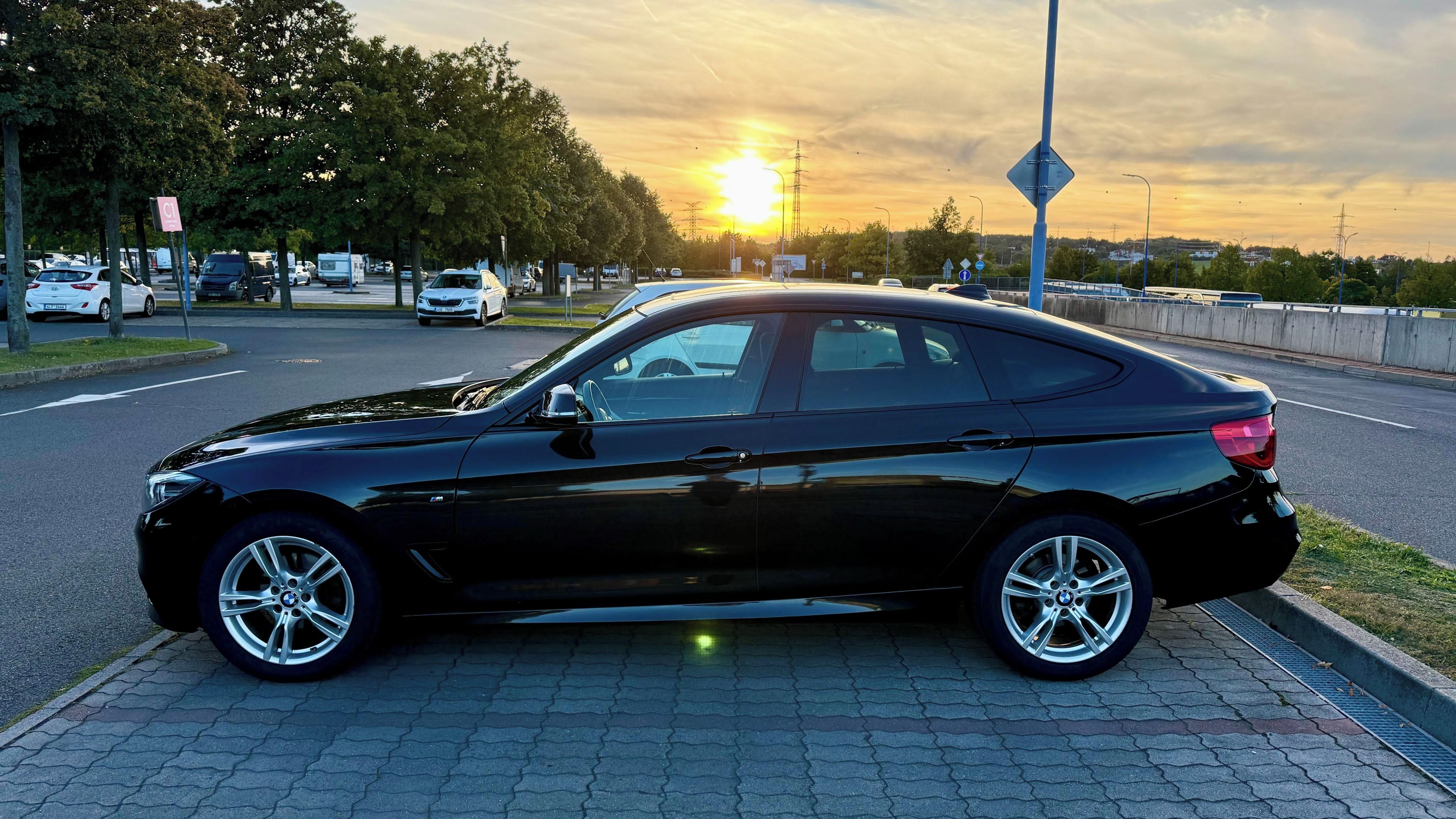 BMW Řada 3, BMW 320d GT – xDrive, M paket - fotka 2
