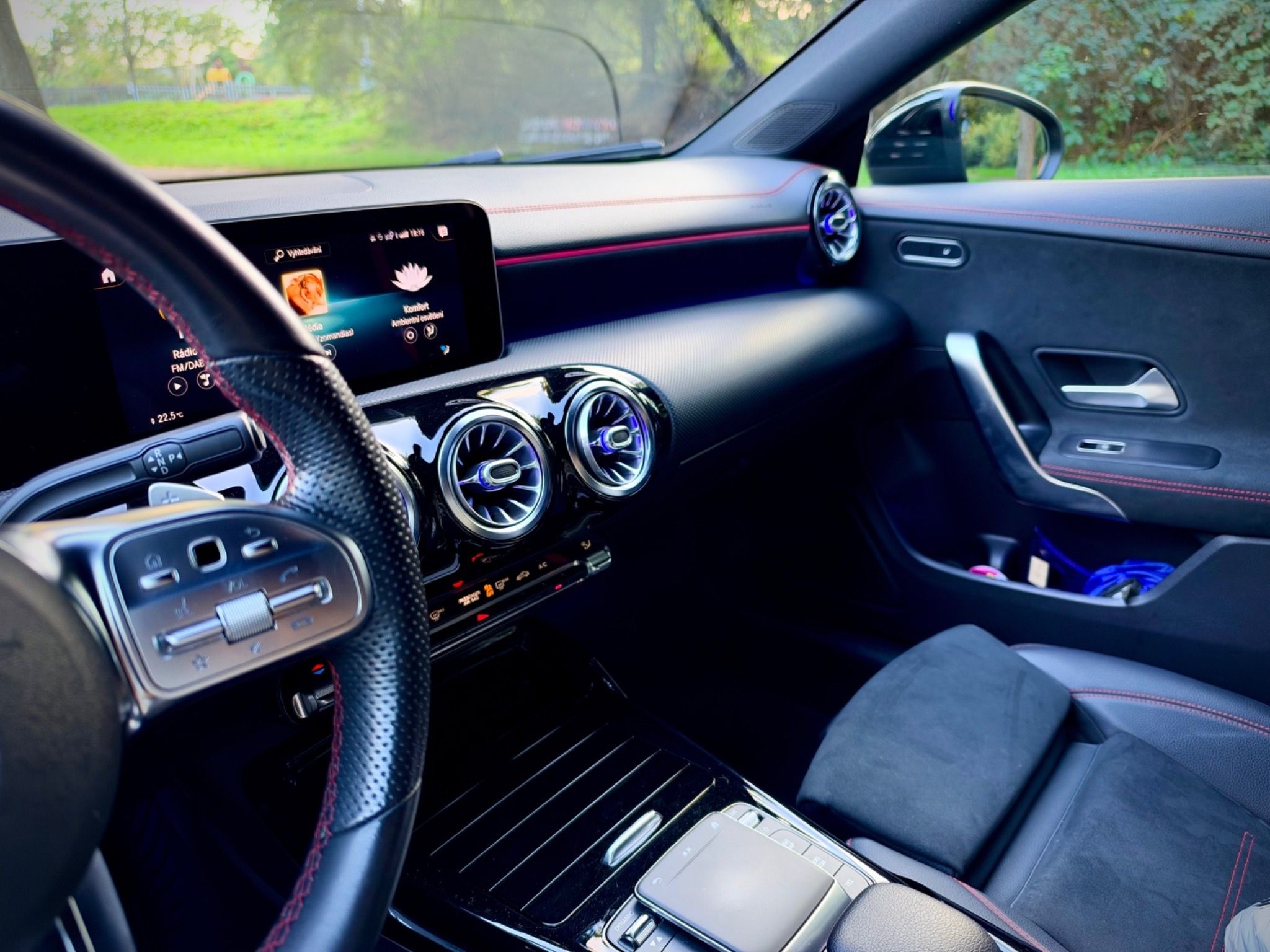 Mercedes-Benz CLA, Mercedes-AMG CLA 35 4MATIC Sho - fotka 4