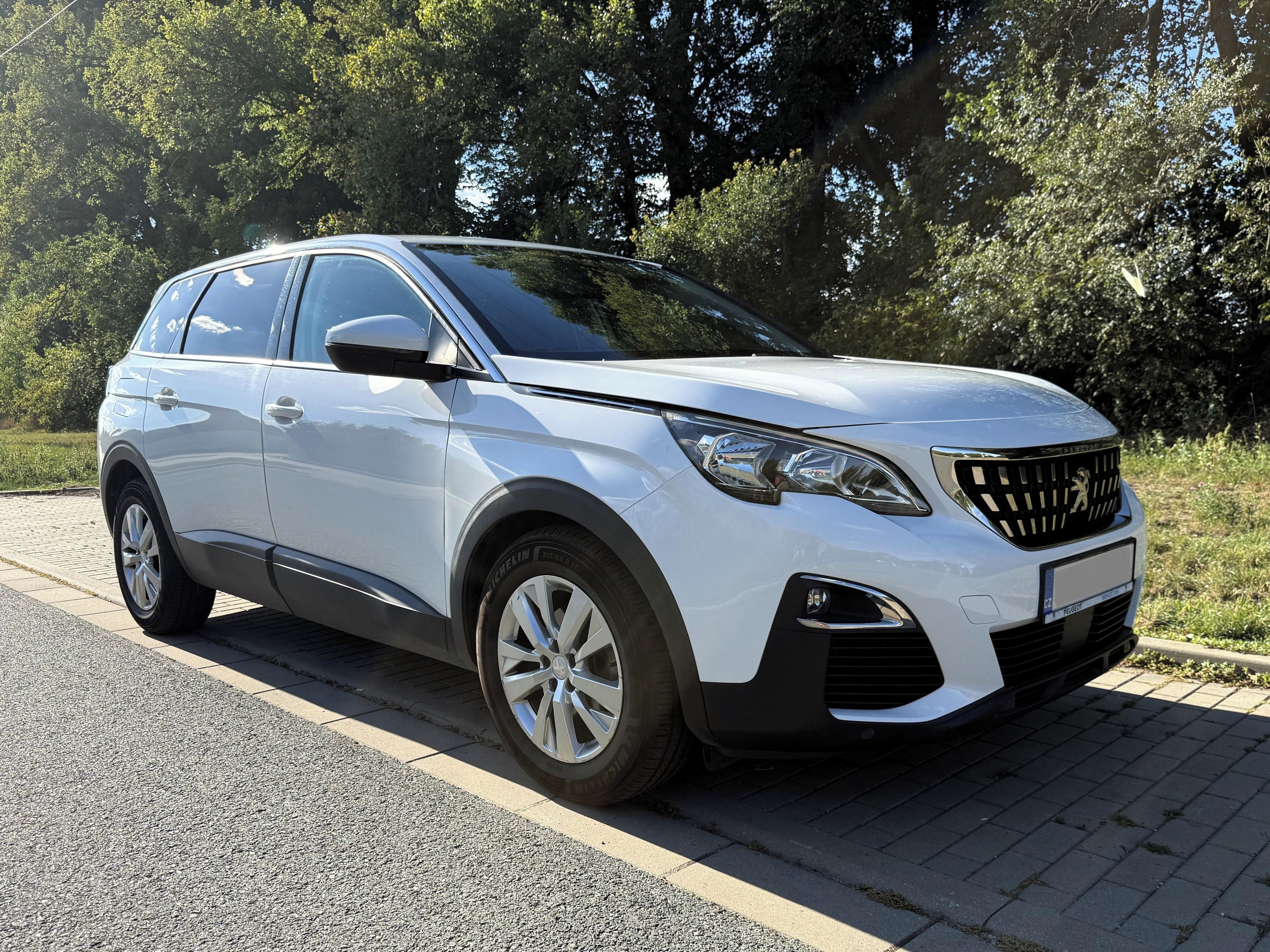 Peugeot 5008, 7 míst,1. majitel,ČR,servis