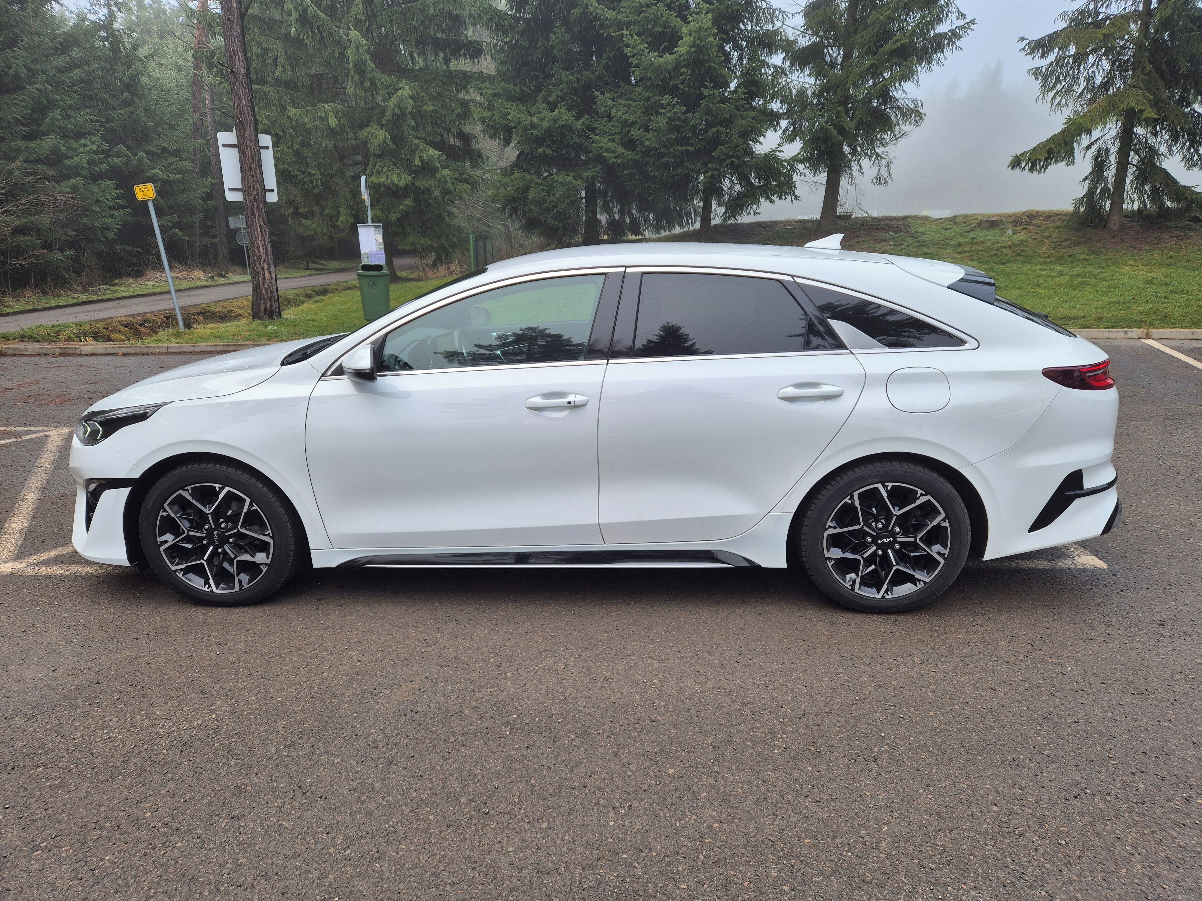 Kia ProCeed, Proceed 1.5TGDi 118kW, GT Line - fotka 3