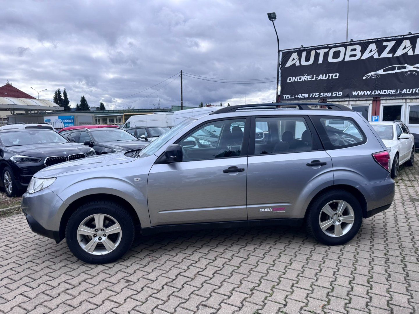 Subaru Forester, 4X4 2,0i 110 KW AUTOMAT KOLA - fotka 3