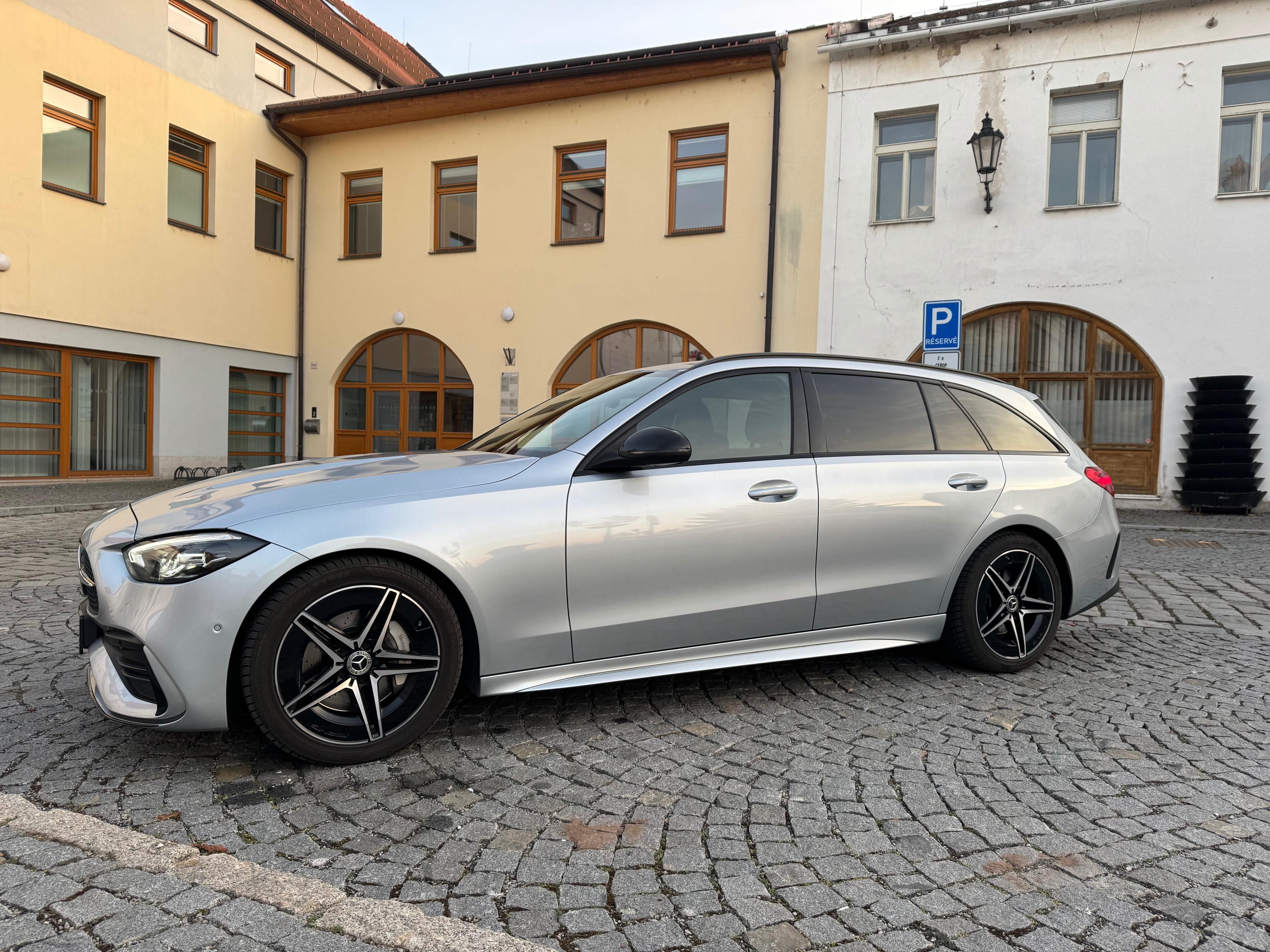 Mercedes-Benz Třídy C, Mercedes Benz S206 C220D - fotka 2