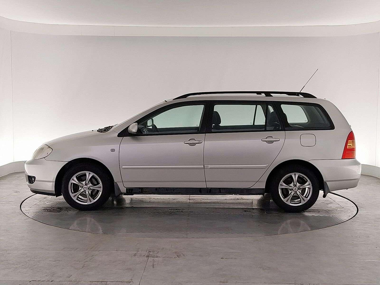 Toyota Corolla, 1.4 D-4D, Serv.kniha, Klima - fotka 3