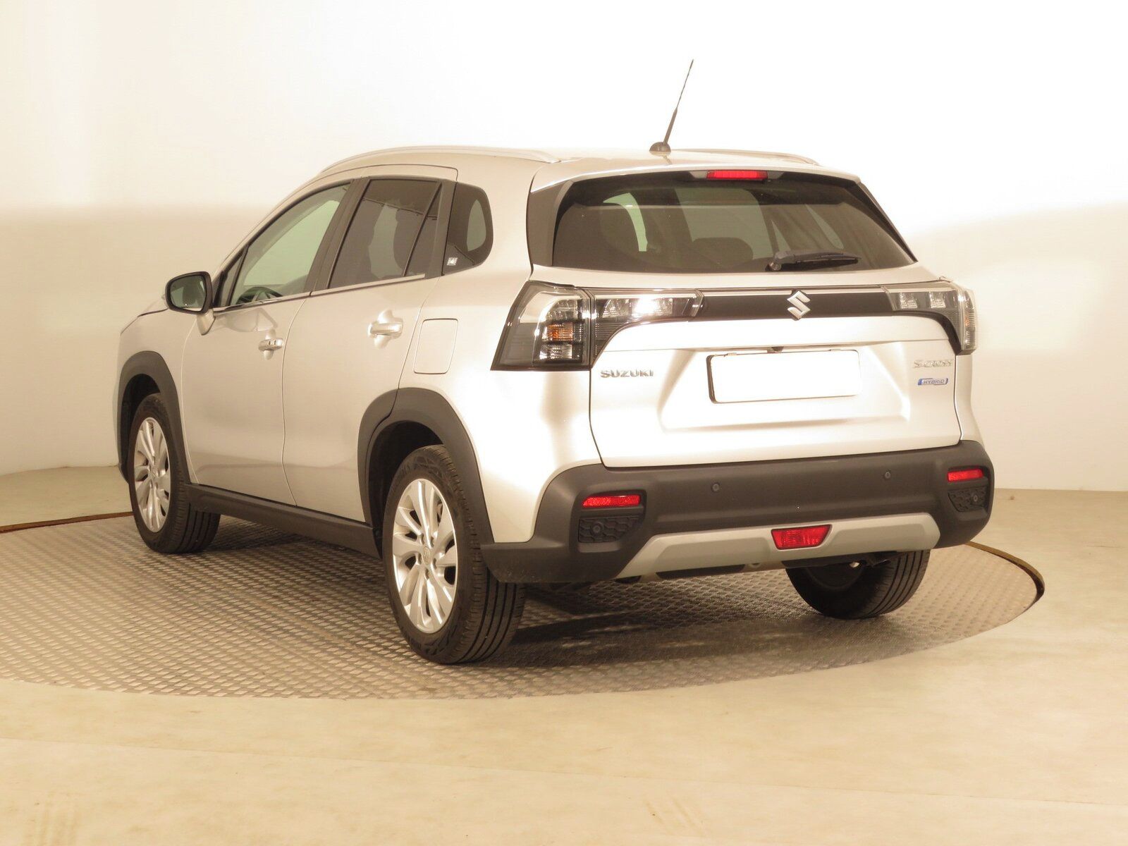 Suzuki SX4 S-Cross, 1.4 BoosterJet, 4X4 - fotka 4