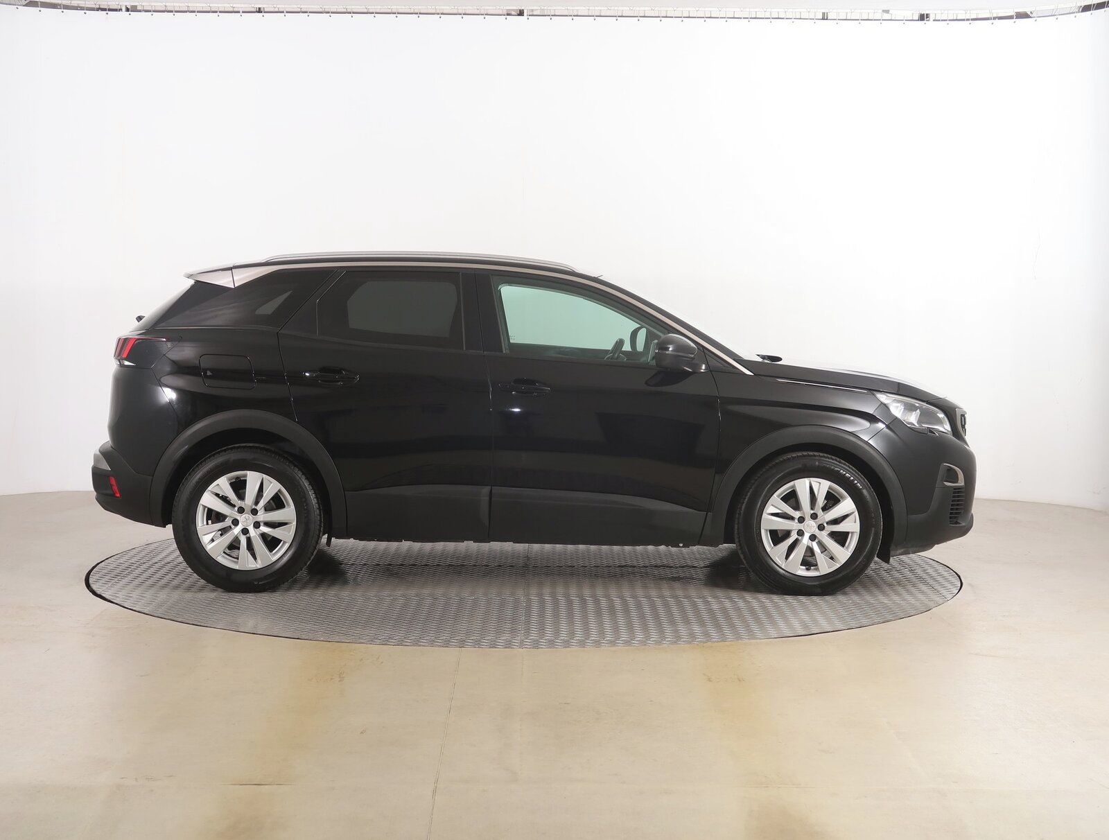 Peugeot 3008, 1.2 PureTech, Automat - fotka 6