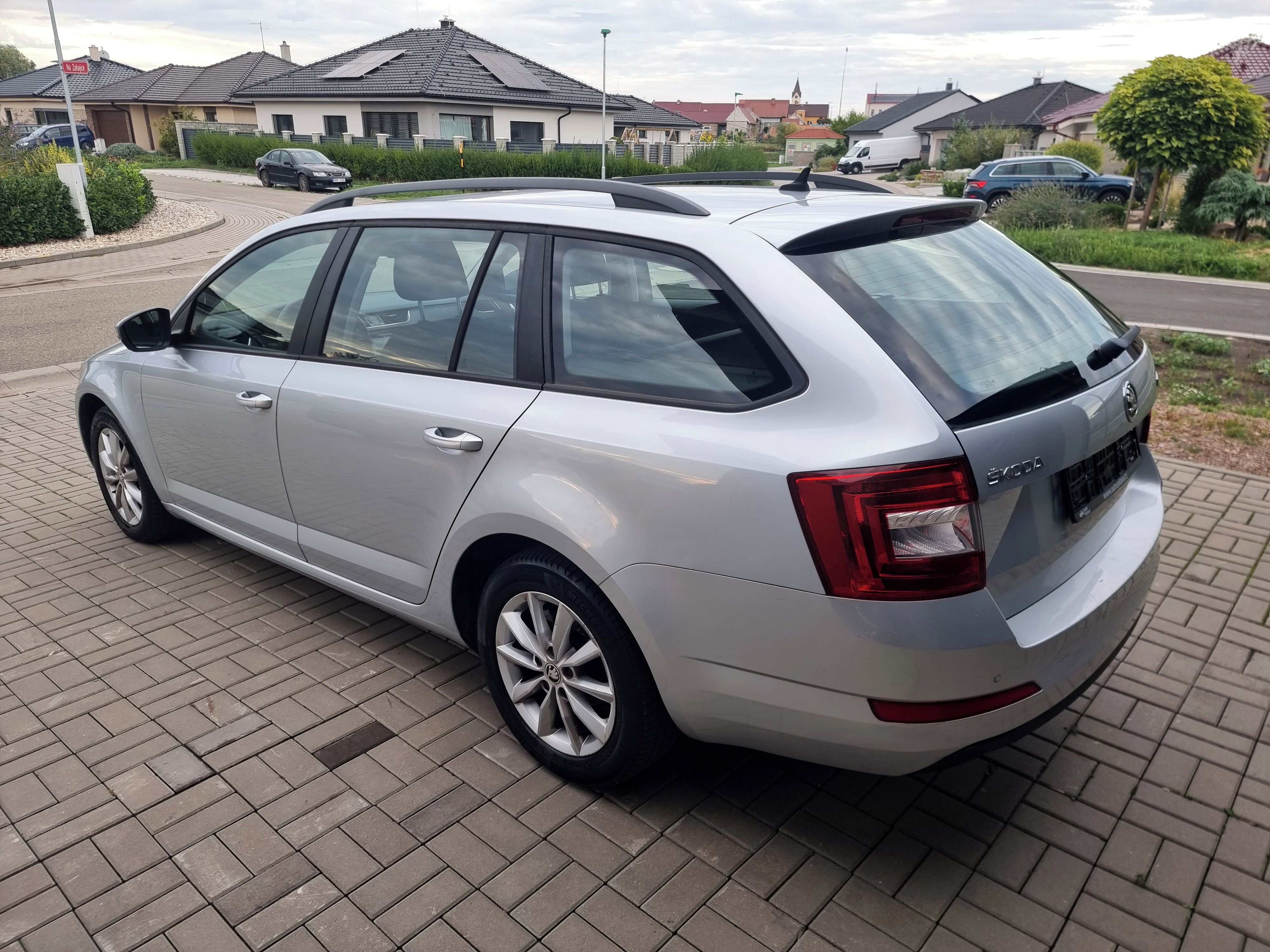 Škoda Octavia, 2015 | 1.6TDI | NOVÁ STK - fotka 4