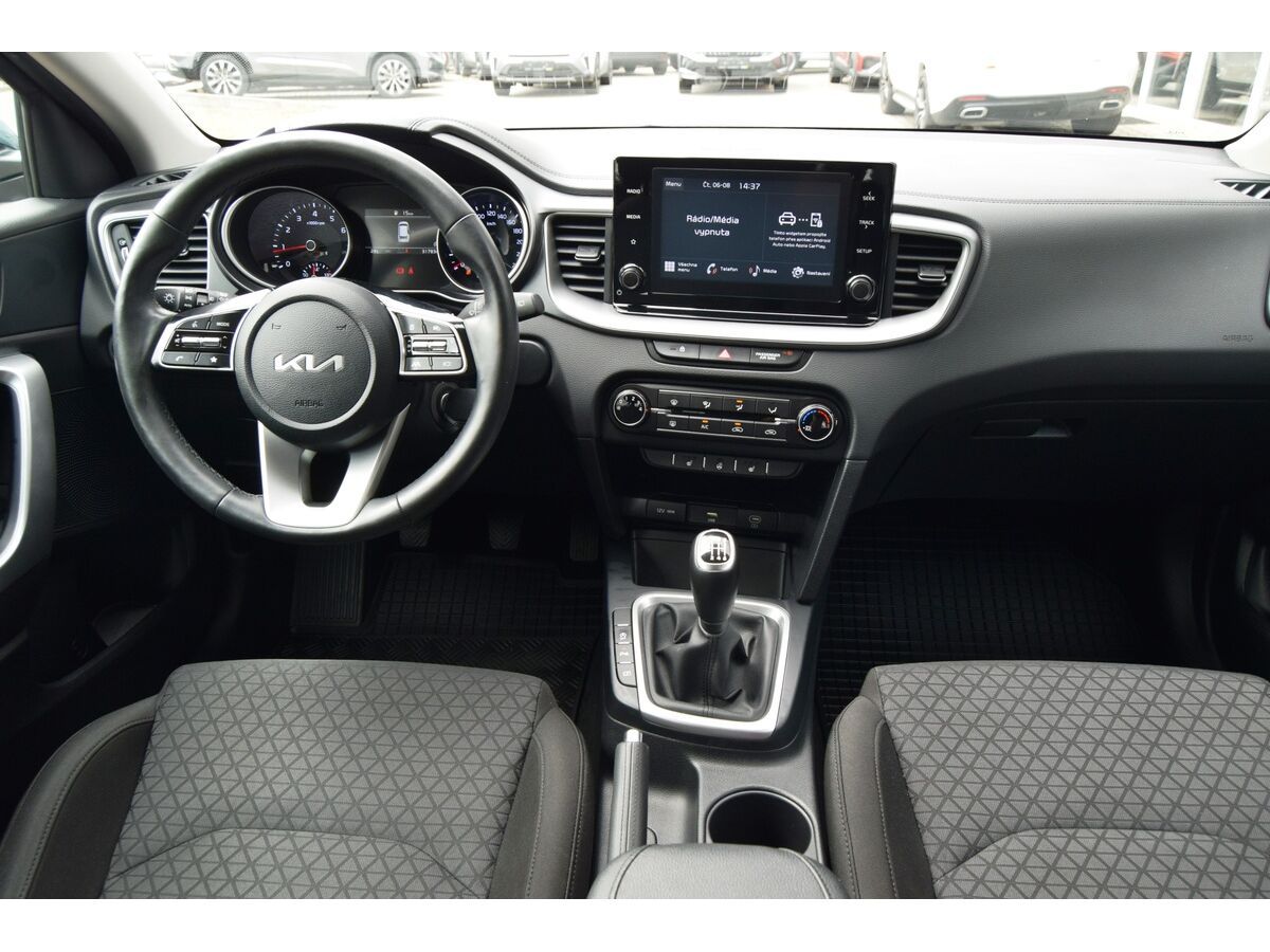 Kia Cee´d SW, SW 1,5 T-GDi 160k SPIN - fotka 5